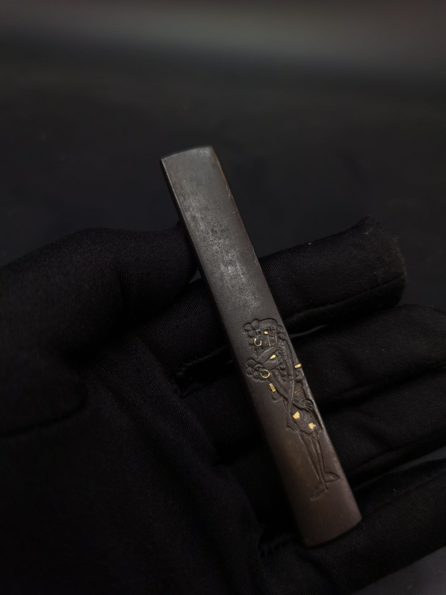 Japanese Nanban Foreigner Pattern Kozuka for wakziashi and tanto Edo period antique D119