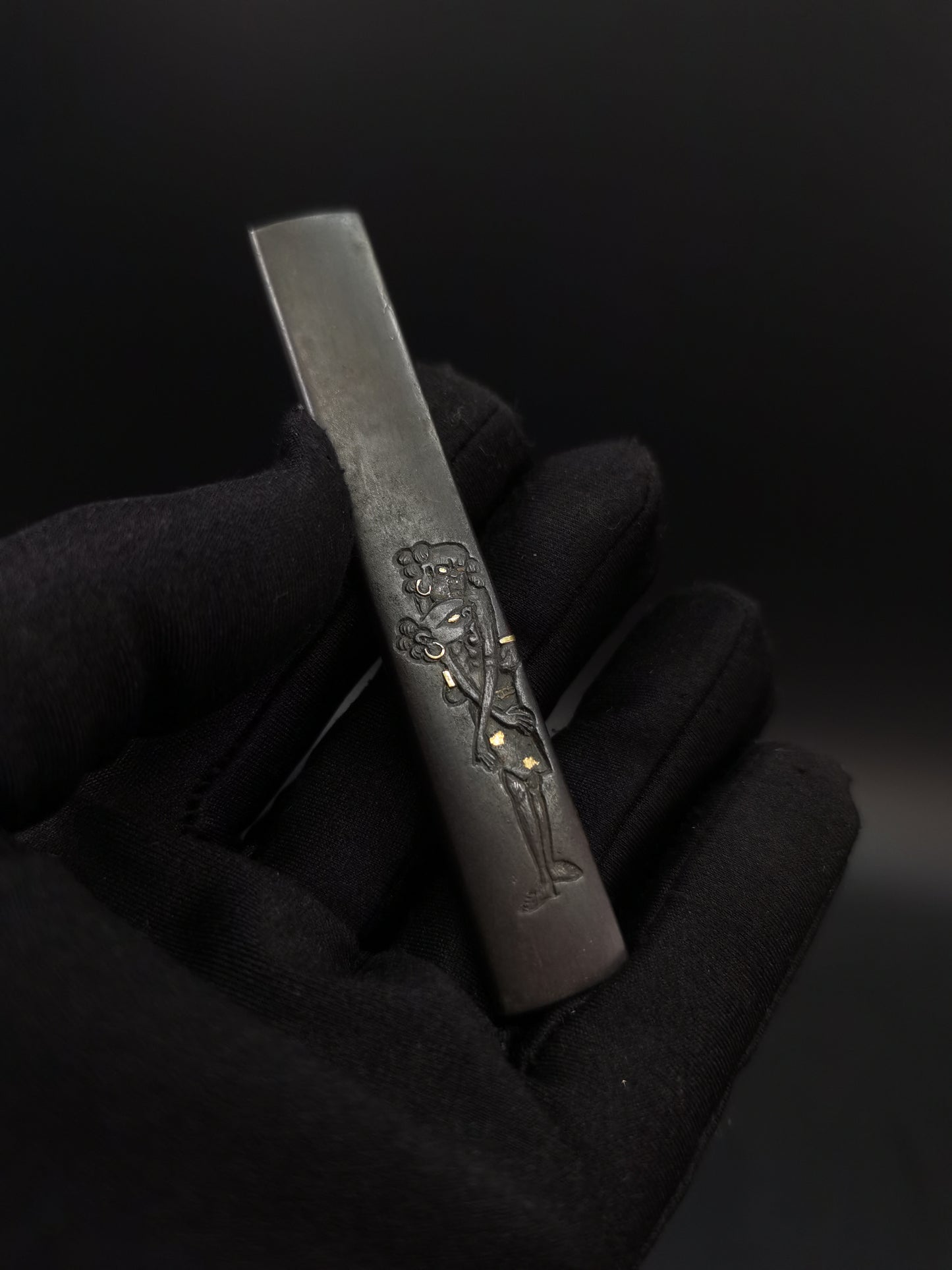 Japanese Nanban Foreigner Pattern Kozuka for wakziashi and tanto Edo period antique D119