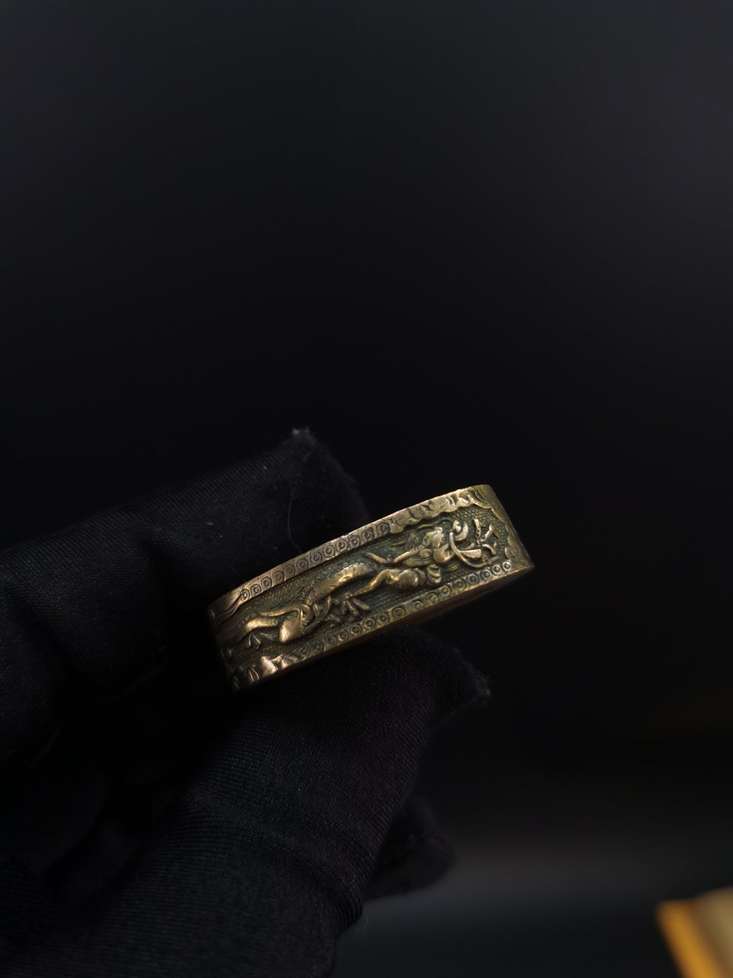 Japanese Dragon Pattern Fuchi & Kashira for Katana and Wakziashi Edo Period Antique B098