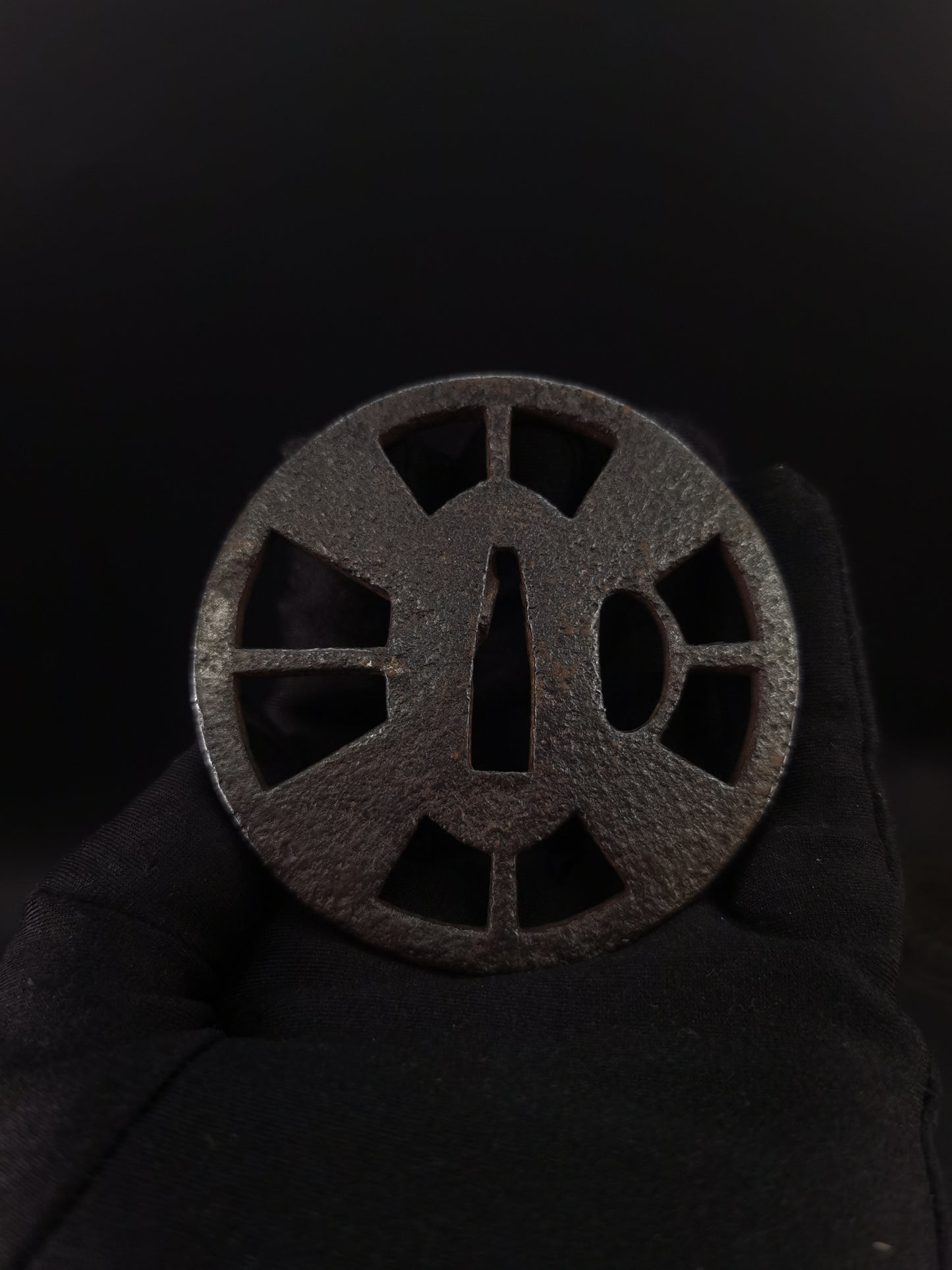 Japanese Wheel Pattern Tsuba for Wakziashi Edo Period Antique A202