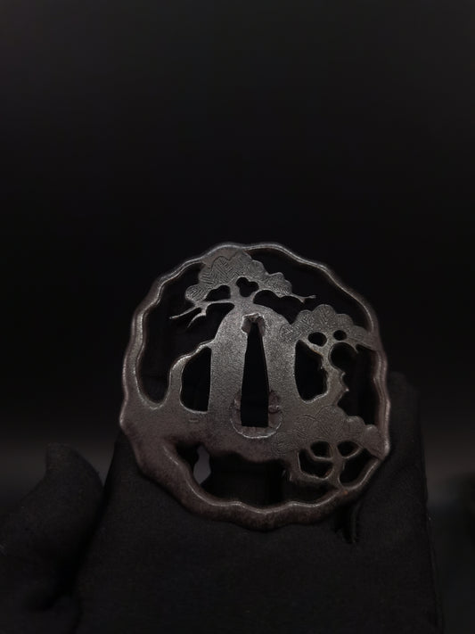Japanese Pine Tree Tsuba for Katana and Wakziashi Edo Period Antique A213