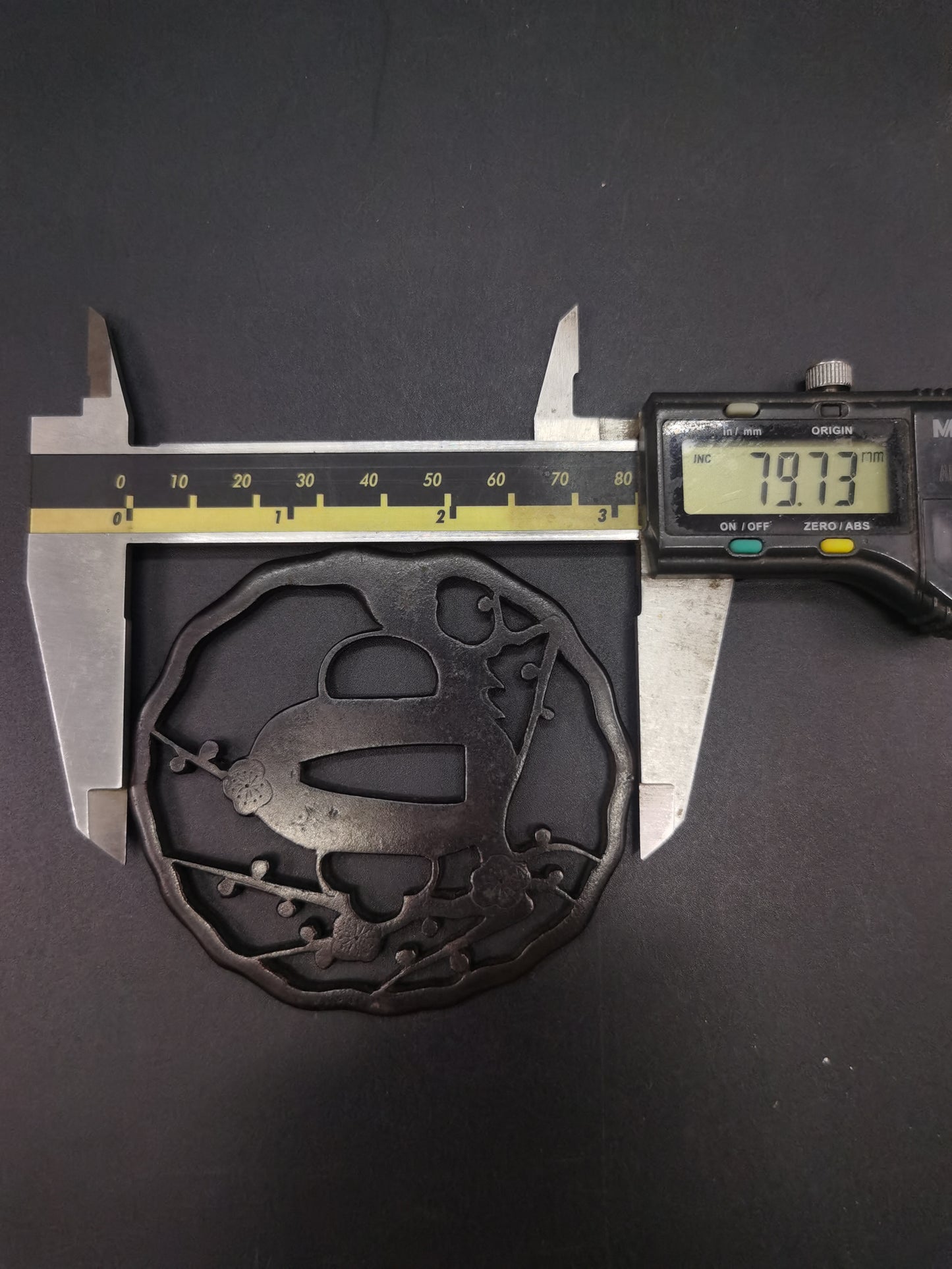 Japanese Plum tree Pattern Tsuba for Katana and Wakziashi Edo Period Antique A214