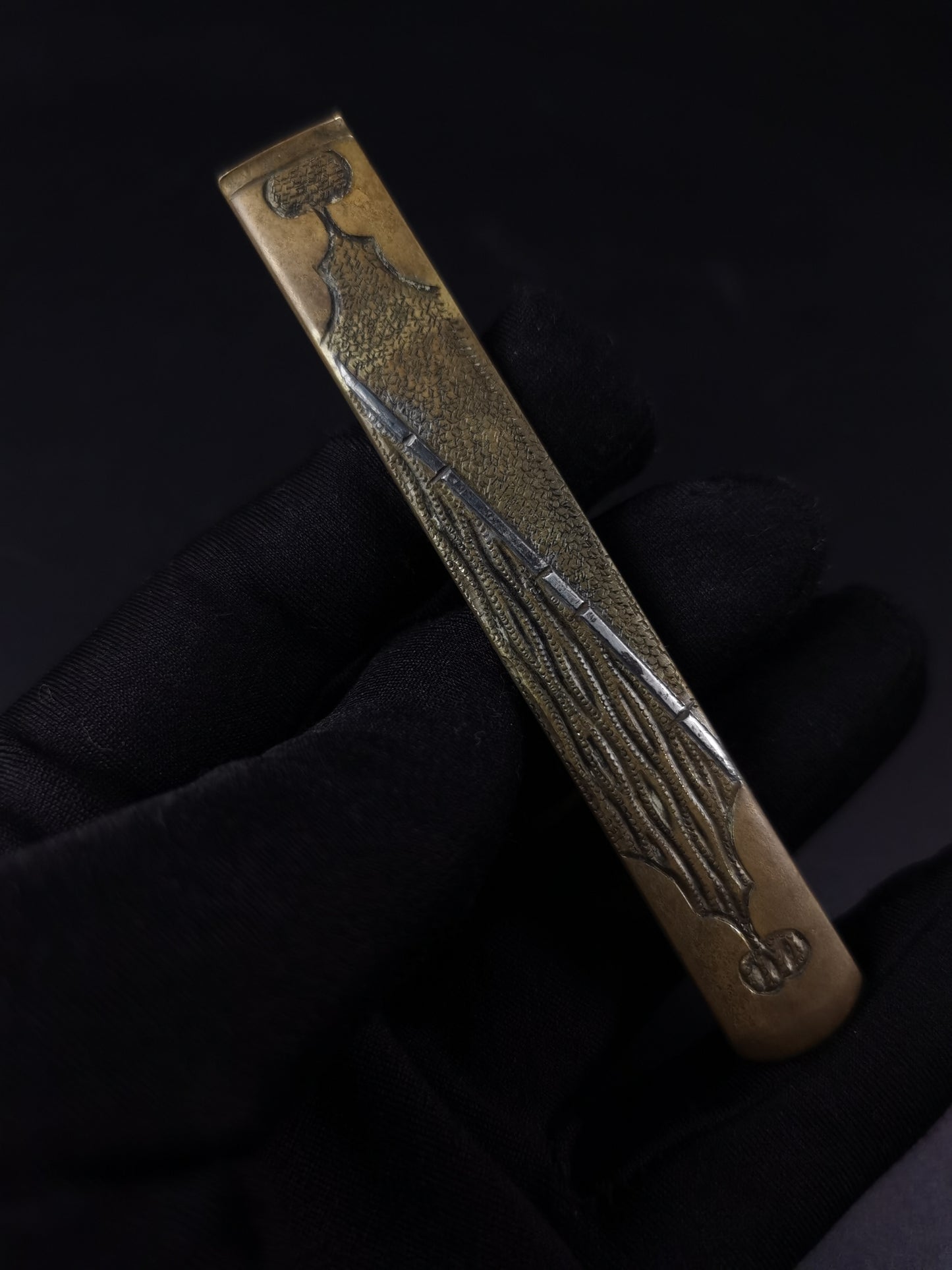 Japanese Brass Ground Matsushiro Design, Kozuka & Kogai Two-piece Set for wakziashi and tanto Edo period antique D129