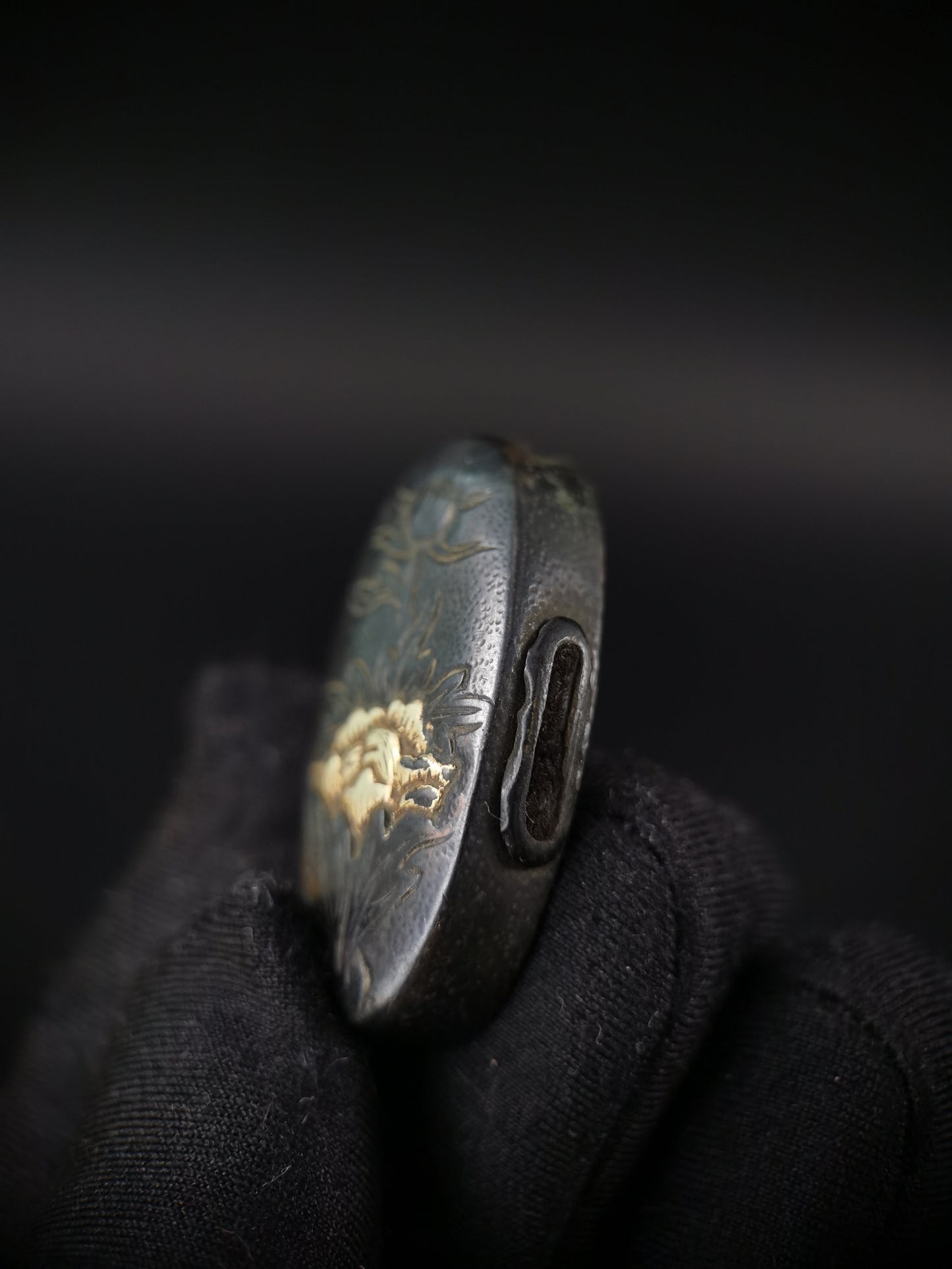 Japanese Peony Fuchi & Kashira for Katana and Wakziashi Edo Period Antique B108
