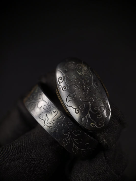 Japanese Type Curling Grass Fuchi & Kashira for Katana and Wakziashi Edo Period B114
