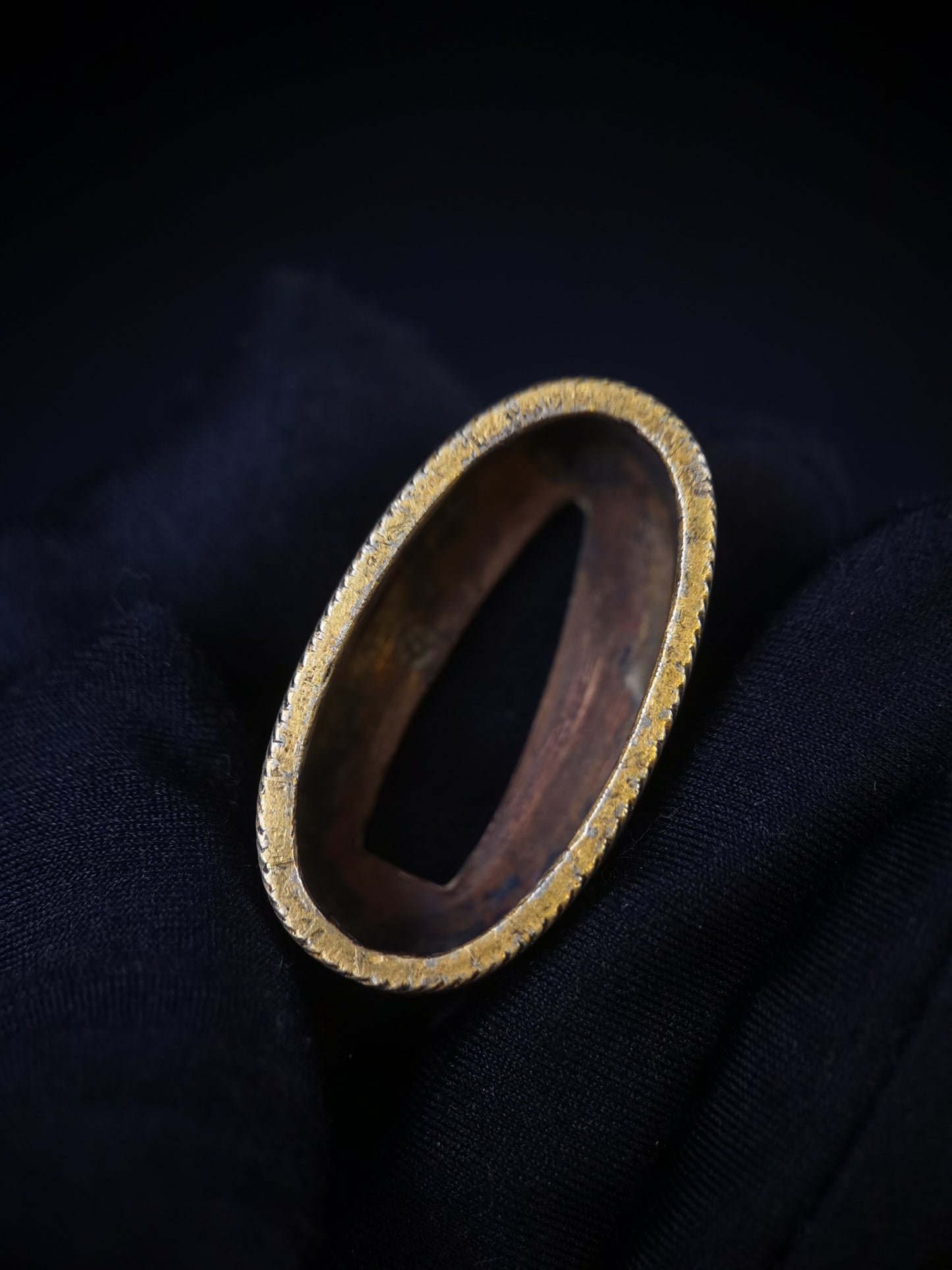 Japanese Water Wheel Pattern Pattern Single Fuchi for Katana Wakziashi Edo Period Antique F168