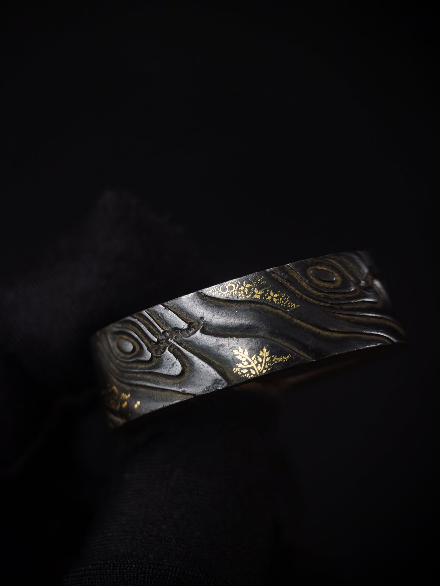 Japanese Wood grain Pattern Pattern Single Fuchi for Katana Wakziashi Edo Period Antique F169