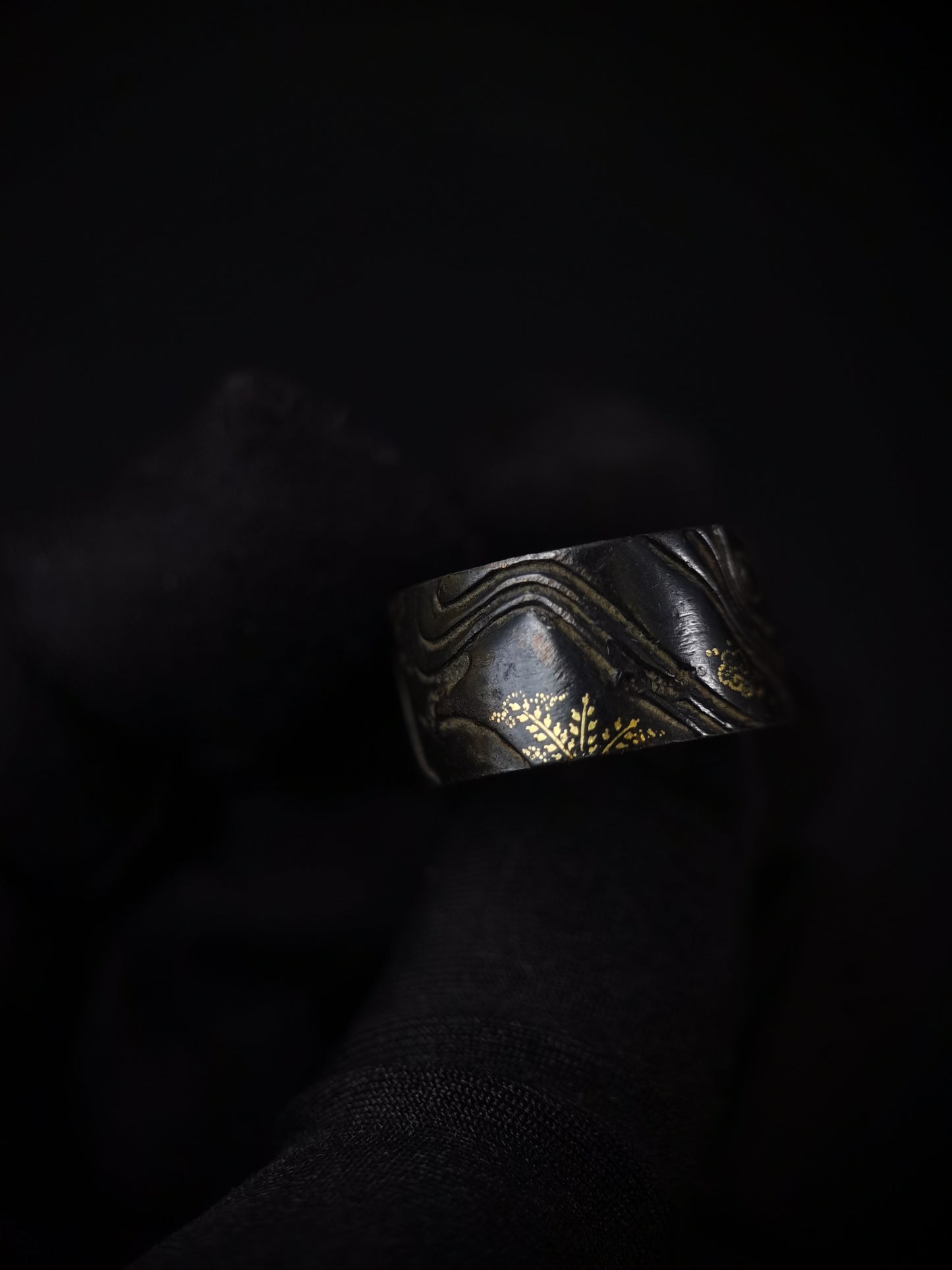 Japanese Wood grain Pattern Pattern Single Fuchi for Katana Wakziashi Edo Period Antique F169