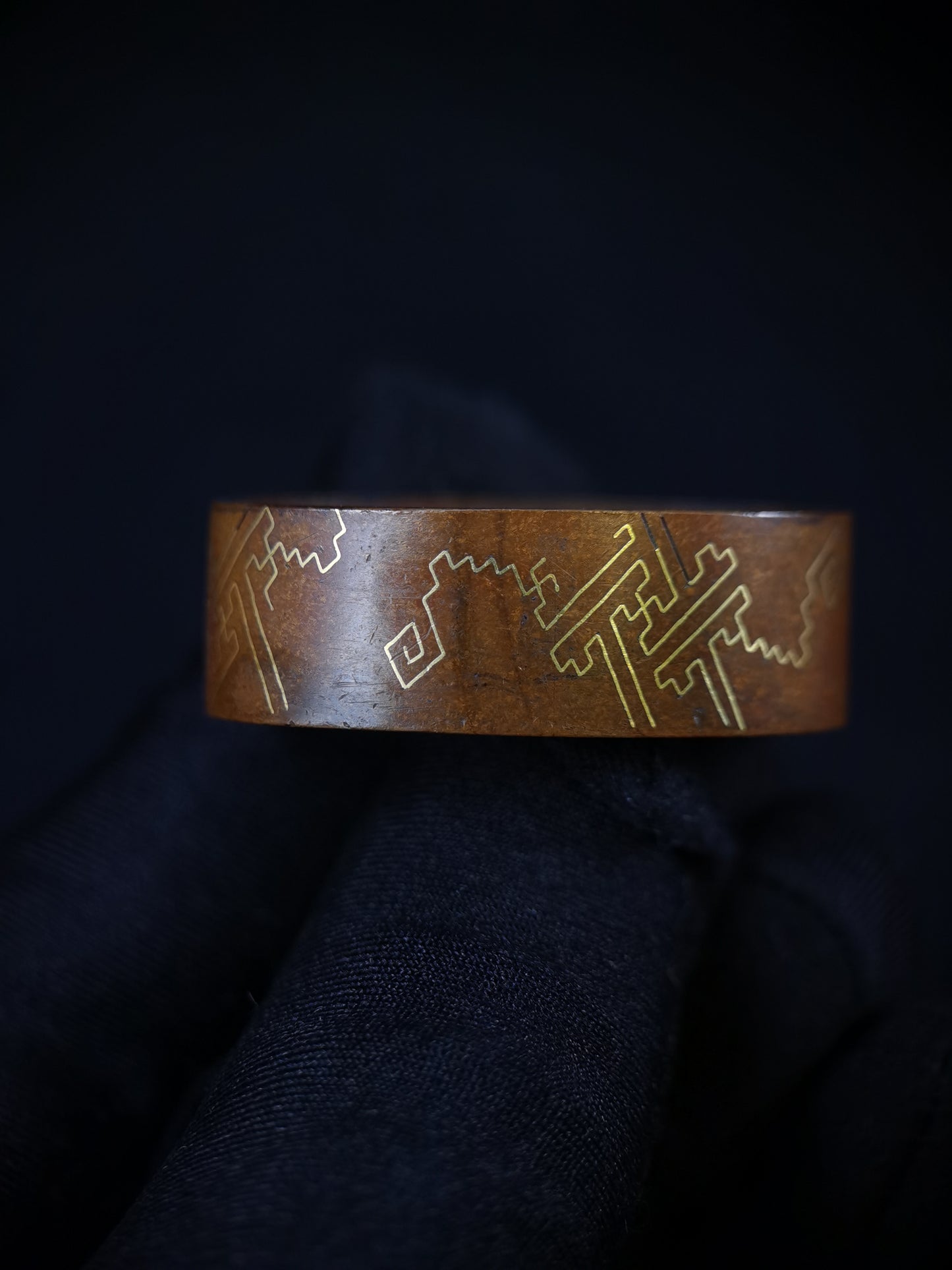 Japanese Geometric Lightning Pattern Pattern Single Fuchi for Katana Wakziashi Edo Period Antique F175