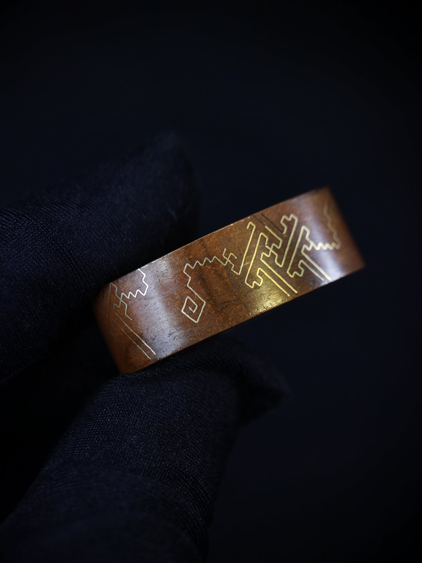 Japanese Geometric Lightning Pattern Pattern Single Fuchi for Katana Wakziashi Edo Period Antique F175
