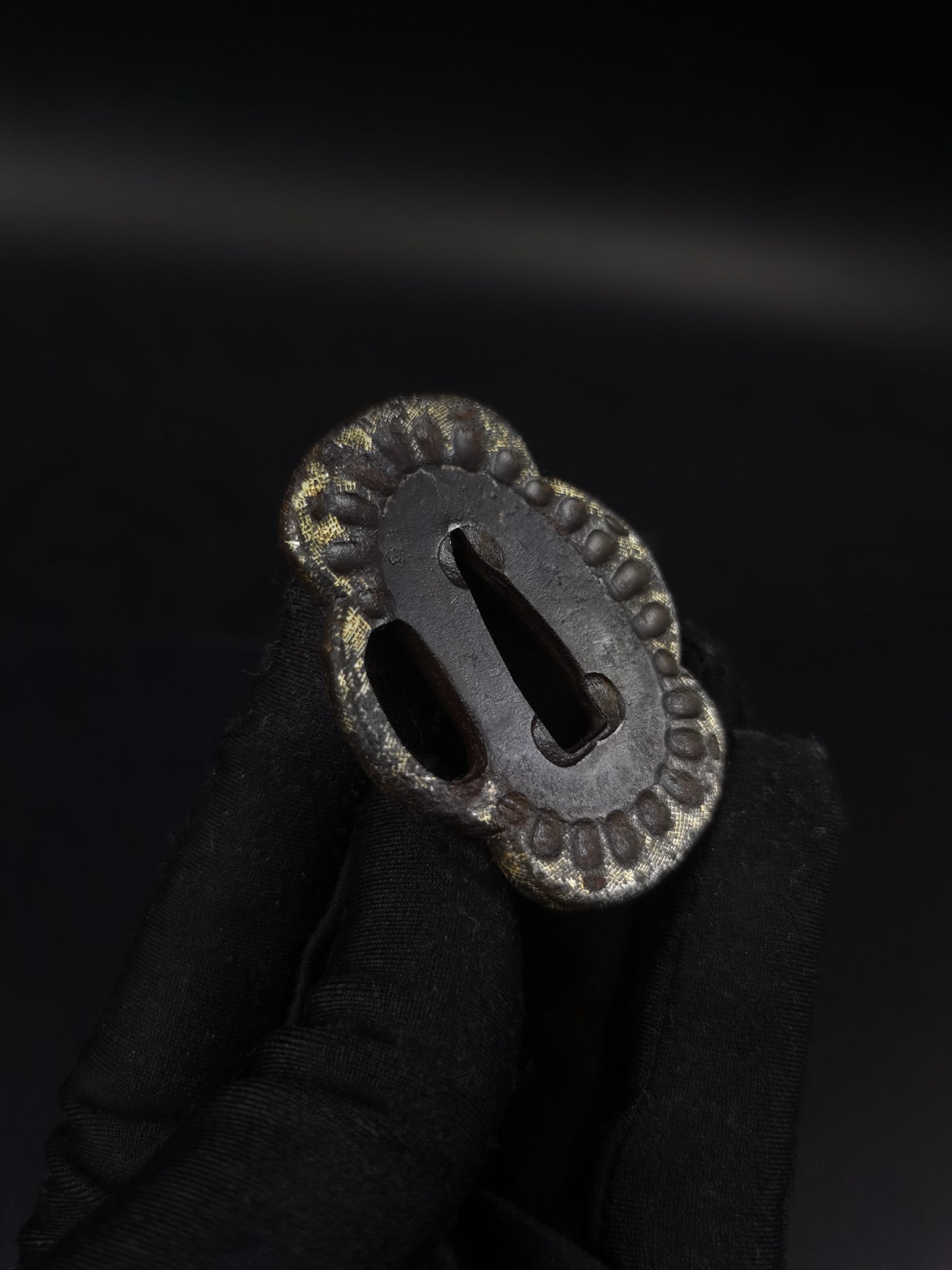 Japanese Antique Plain Tsuba for Tanto Edo Period A261