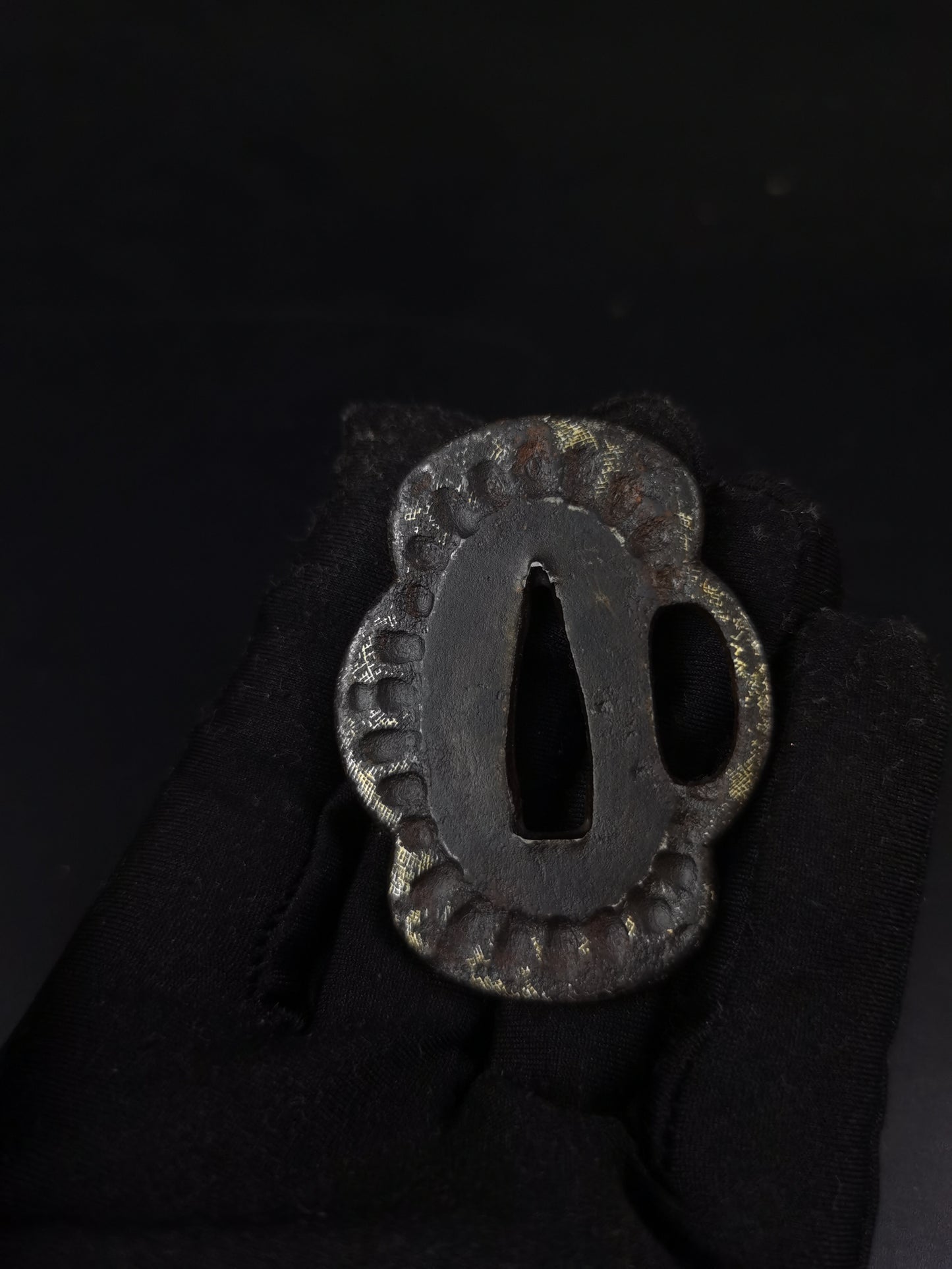 Japanese Antique Plain Tsuba for Tanto Edo Period A261