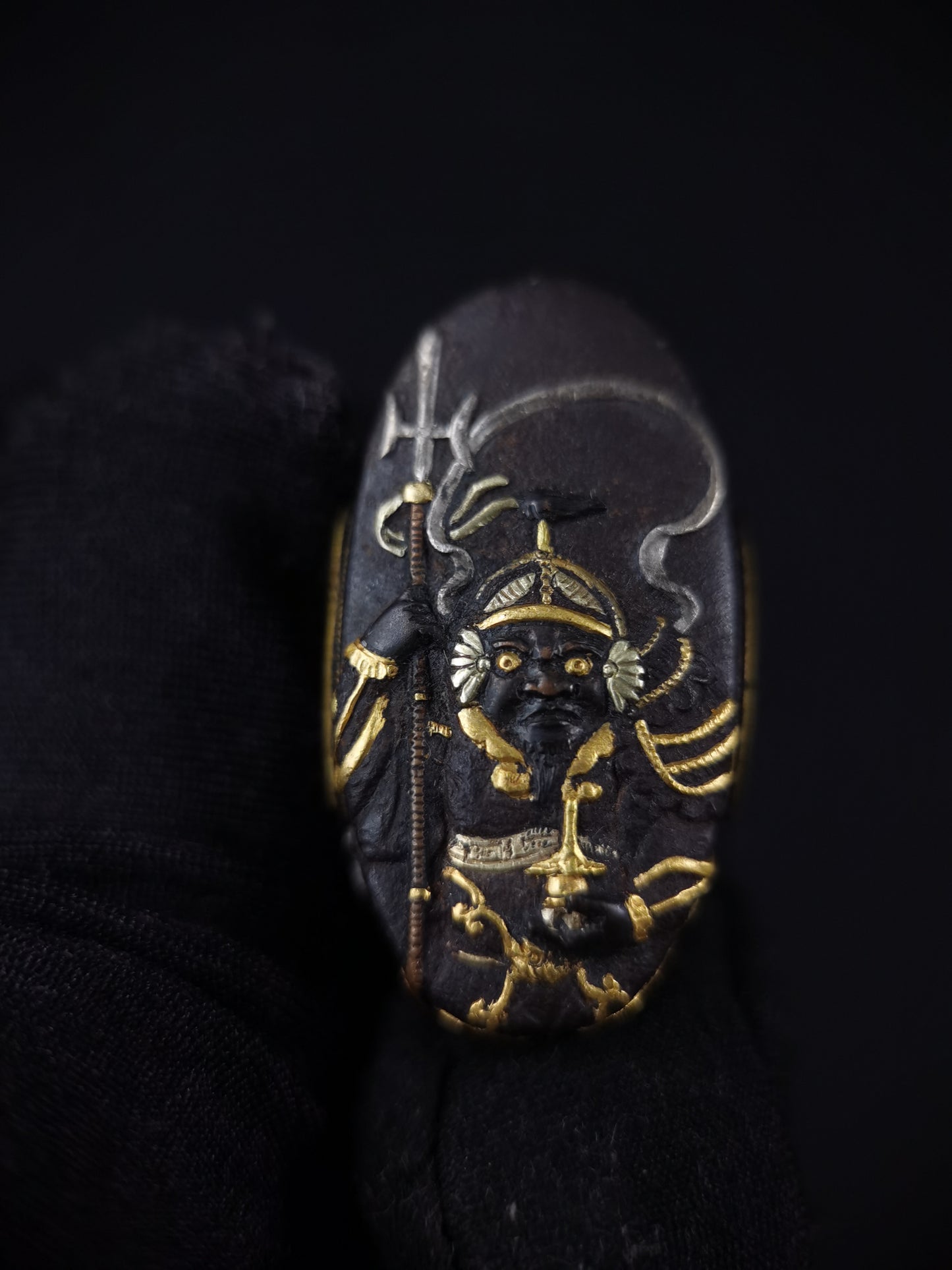 Japanese Bishamonten Pattern Fuchi Kashira for Katana and Wakziashi Edo Period Antique B121