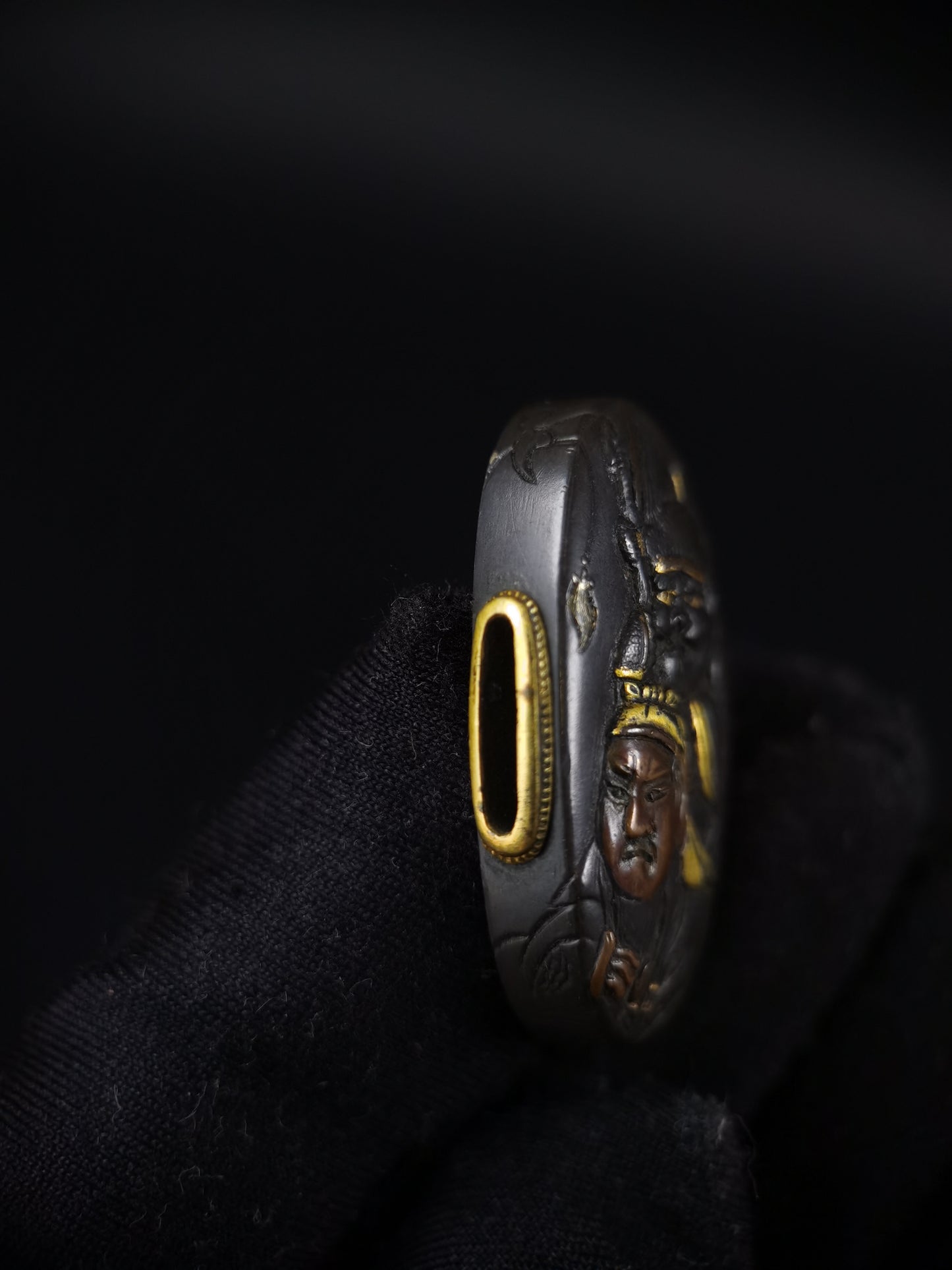 Japanese Guan Yu & Zhou Cang (Three Kingdoms) Fuchi Kashira for Katana and Wakziashi Edo Period Antique B123