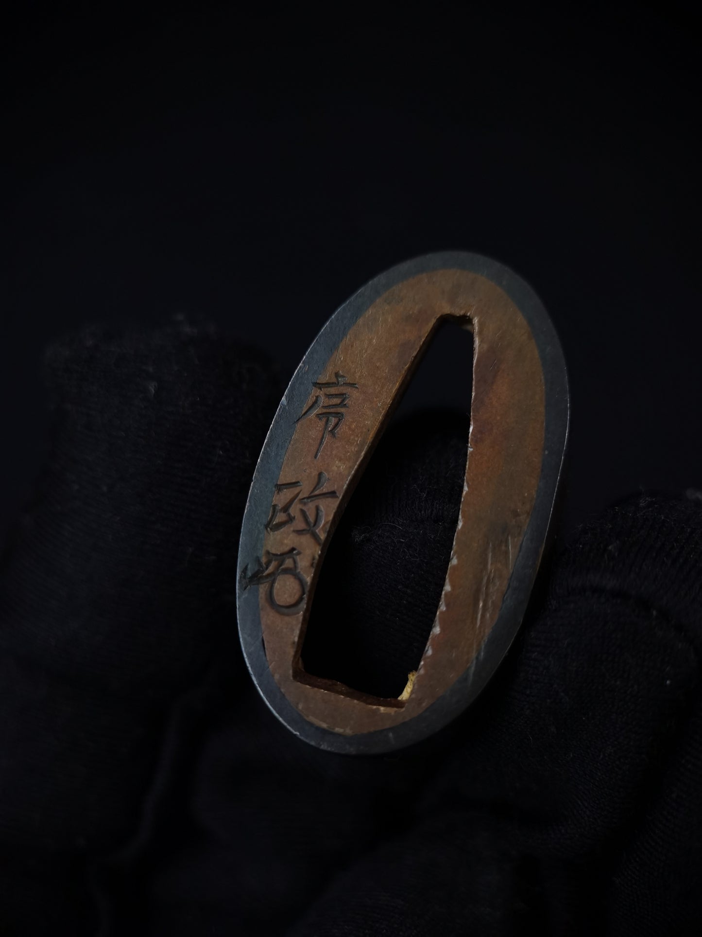 Japanese The Passing of Zhang Fei Fuchi Kashira for Katana and Wakziashi Edo Period Antique B124