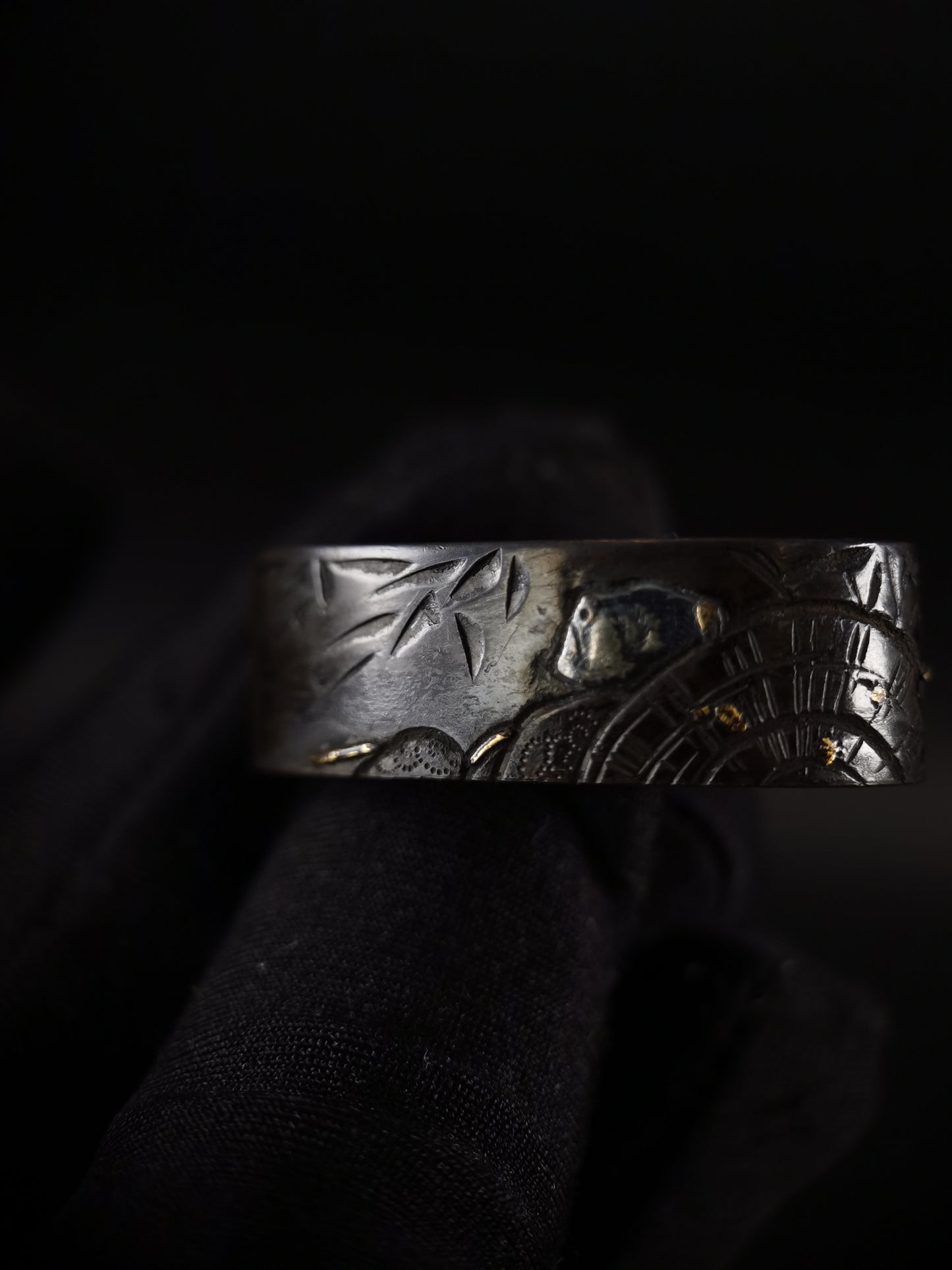 Japanese Sage Pattern Fuchi & Kashira for Katana and Wakziashi Edo Period Antique B130