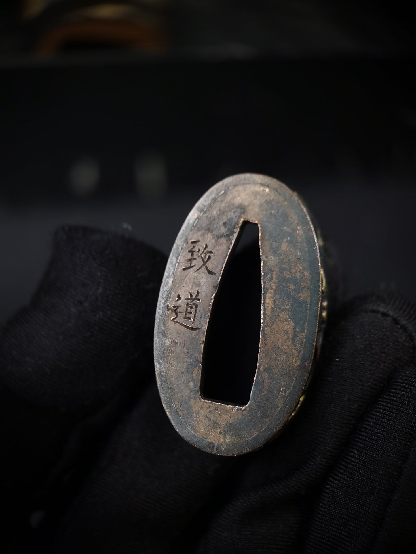 Japanese Ginkgo Leaf Pattern Pattern Single Fuchi for Katana Wakziashi Edo Period Antique F183