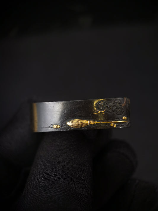 Japanese Pine Tree and Broom Pattern Single Fuchi for Katana Wakziashi Edo Period Antique F187