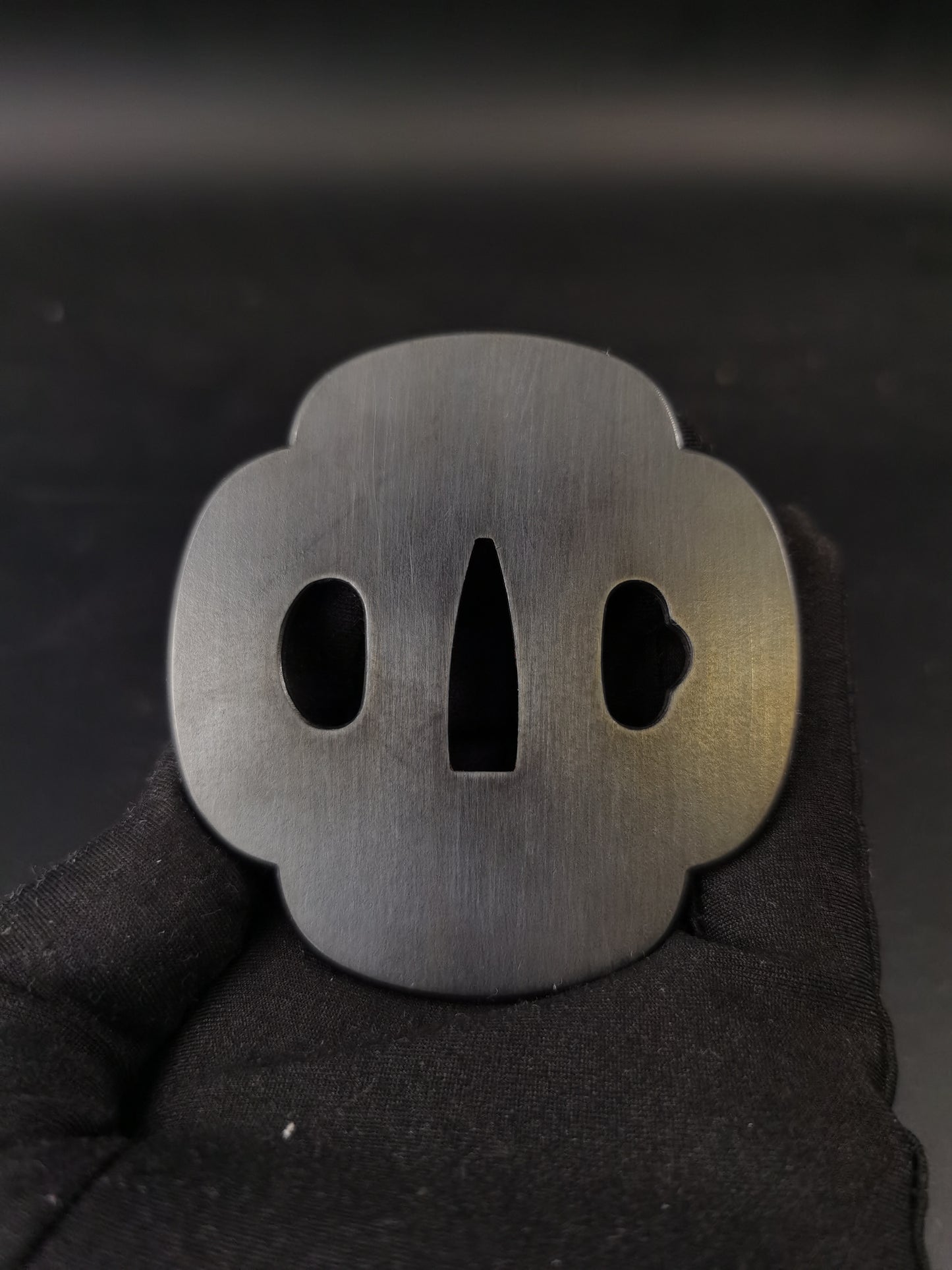 Japanese Plain Quince-shaped Tsuba for Katana and Wakziashi, X019