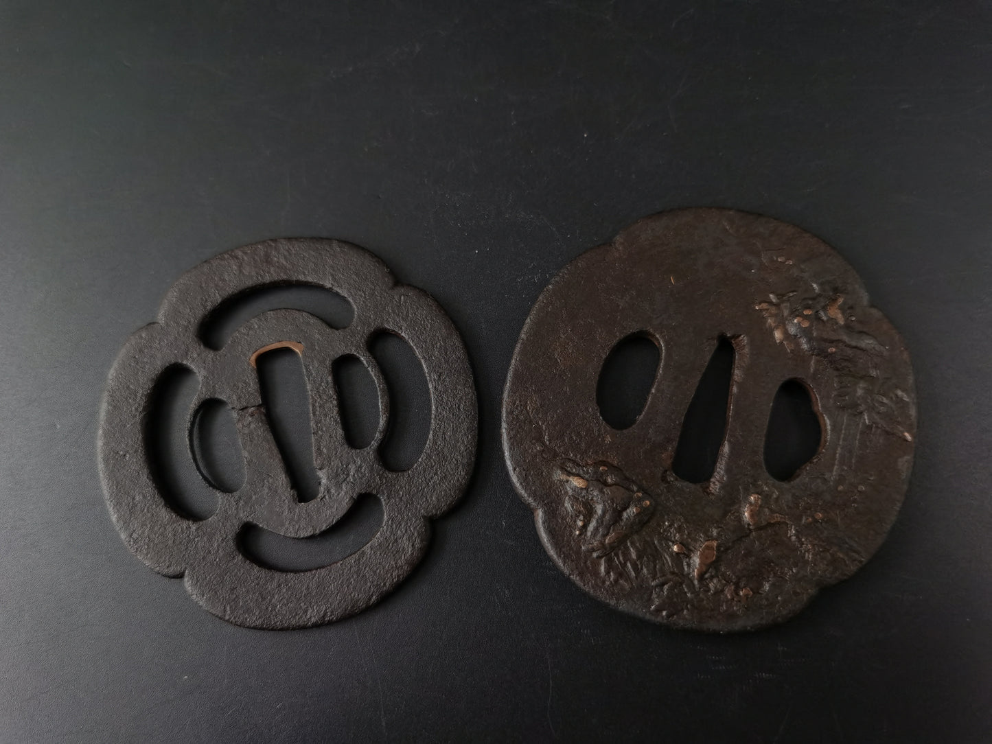 Japanese Two iron Tsuba for Wakziashi Special Offer Edo Period Antique A272