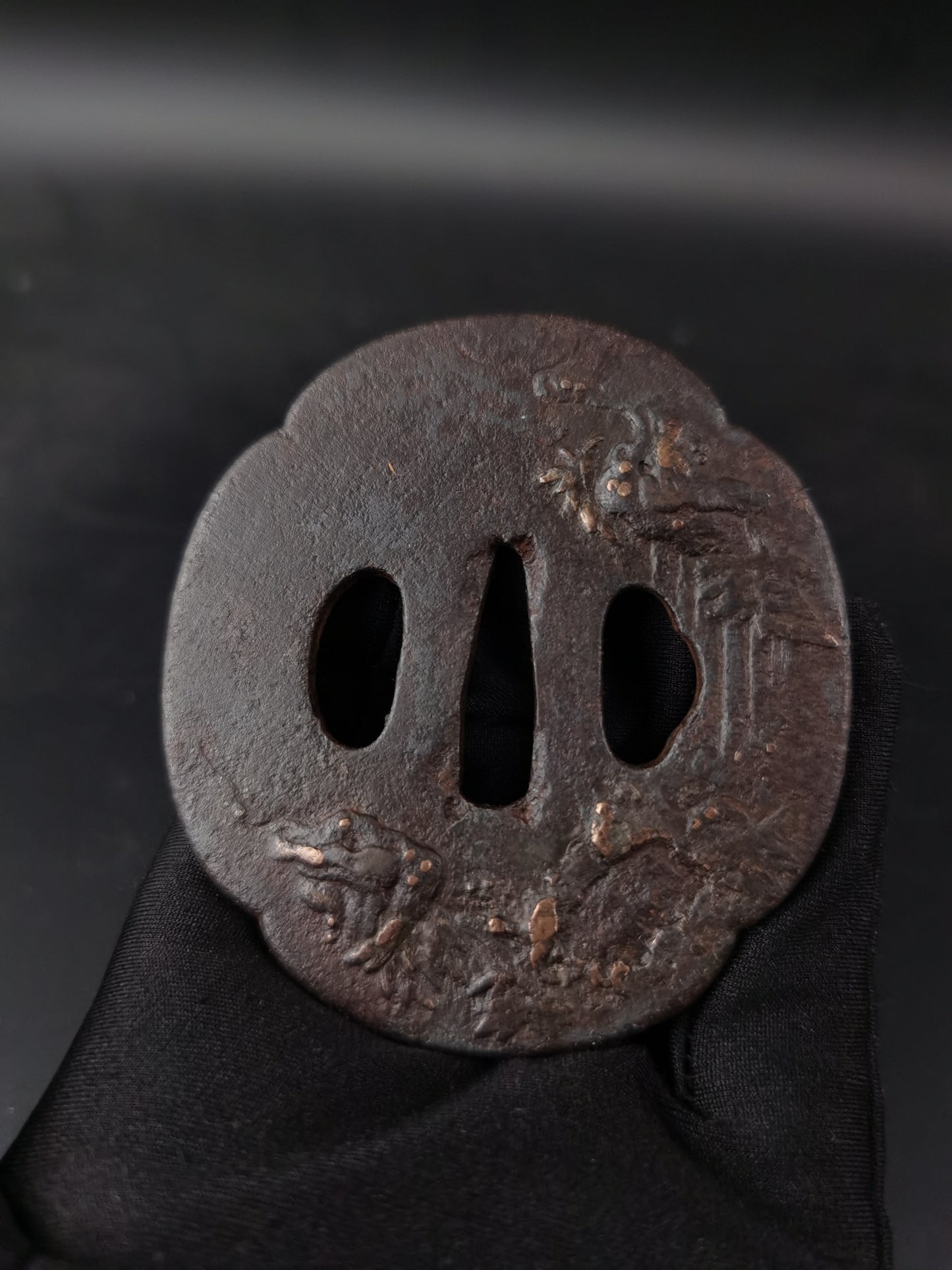 Japanese Two iron Tsuba for Wakziashi Special Offer Edo Period Antique A272