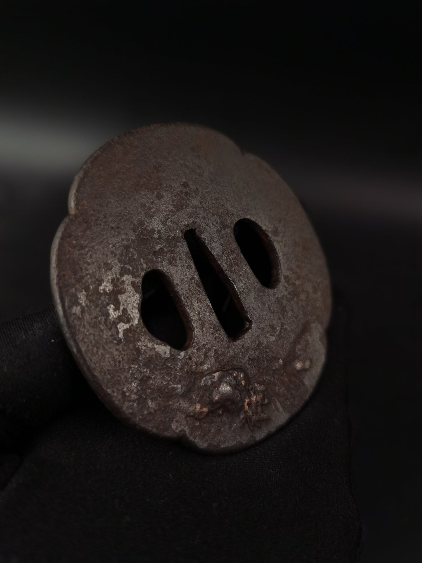 Japanese Two iron Tsuba for Wakziashi Special Offer Edo Period Antique A272