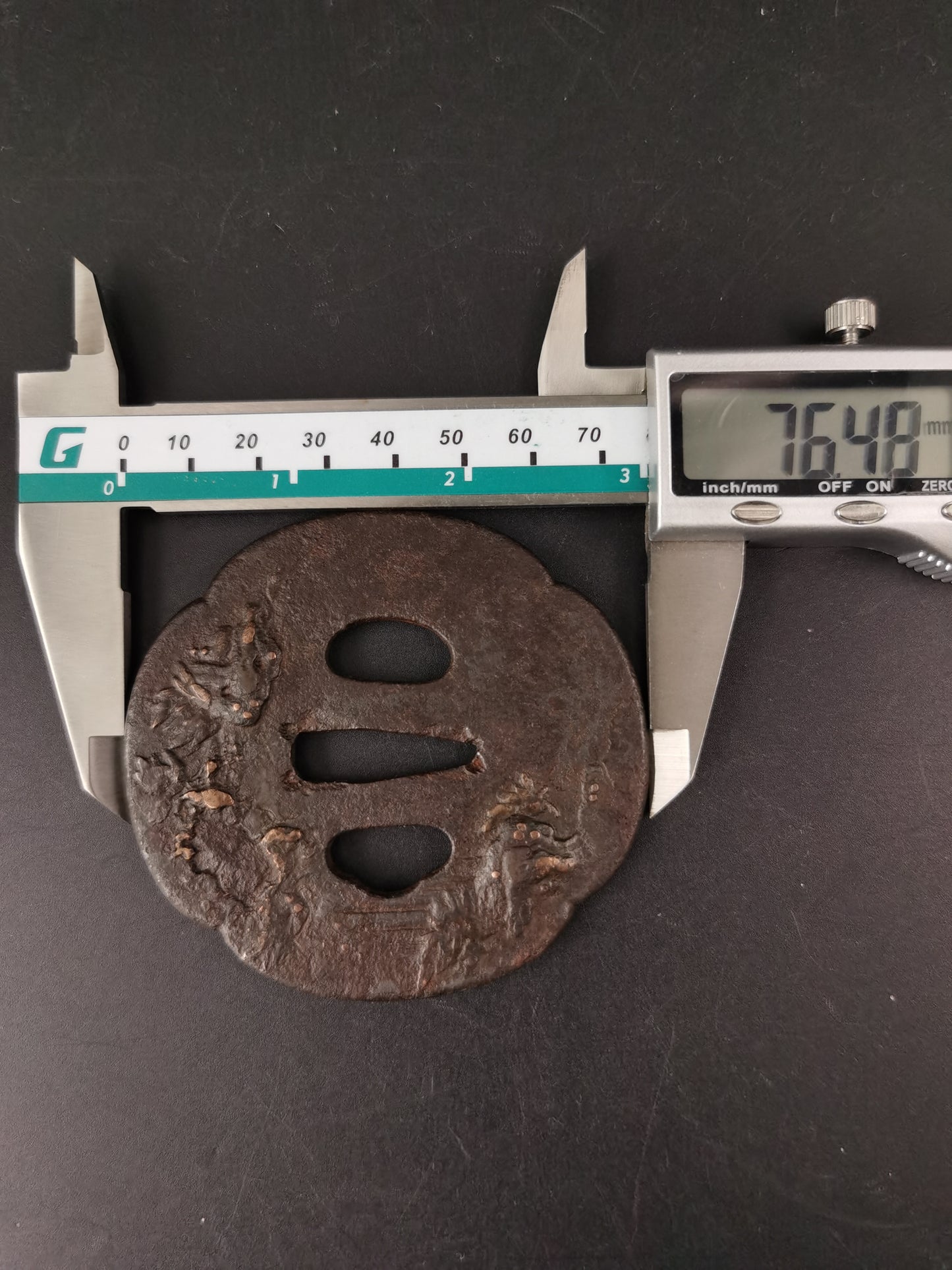 Japanese Two iron Tsuba for Wakziashi Special Offer Edo Period Antique A272