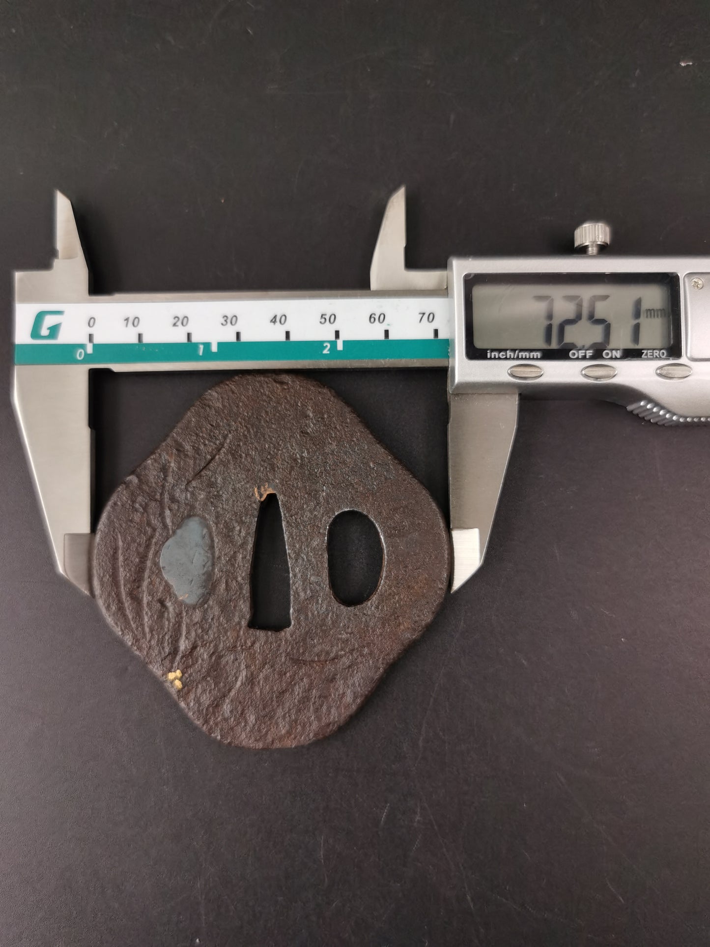 Japanese Two iron Tsuba for Wakziashi Special Offer Edo Period Antique A273