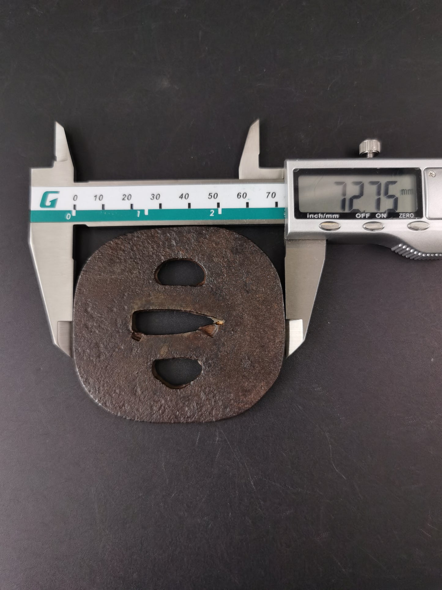 Japanese Two iron Tsuba for Wakziashi Special Offer Edo Period Antique A273