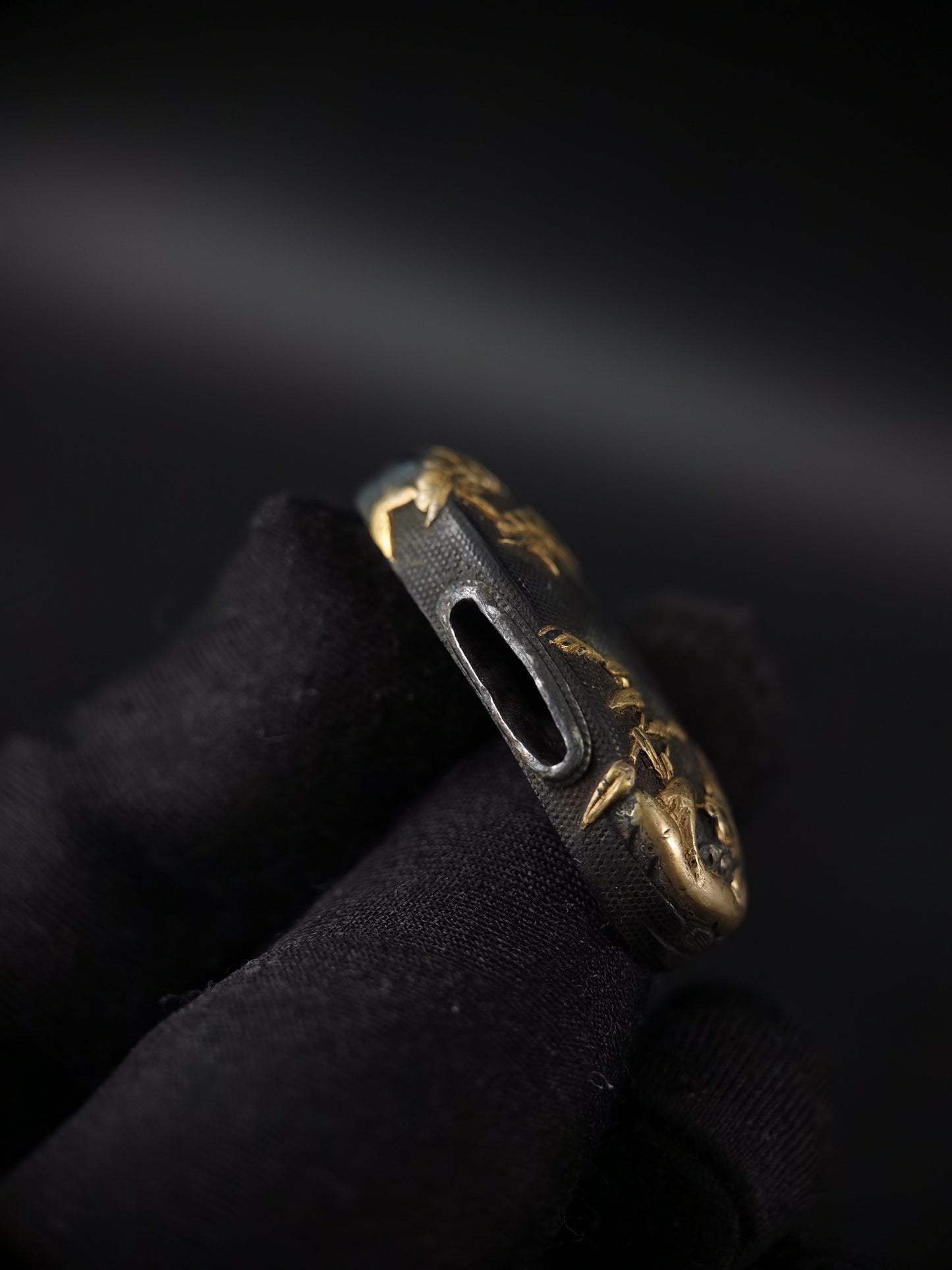 Japanese Wave and turtle Fuchi & Kashira for Katana Edo Period Antique B160