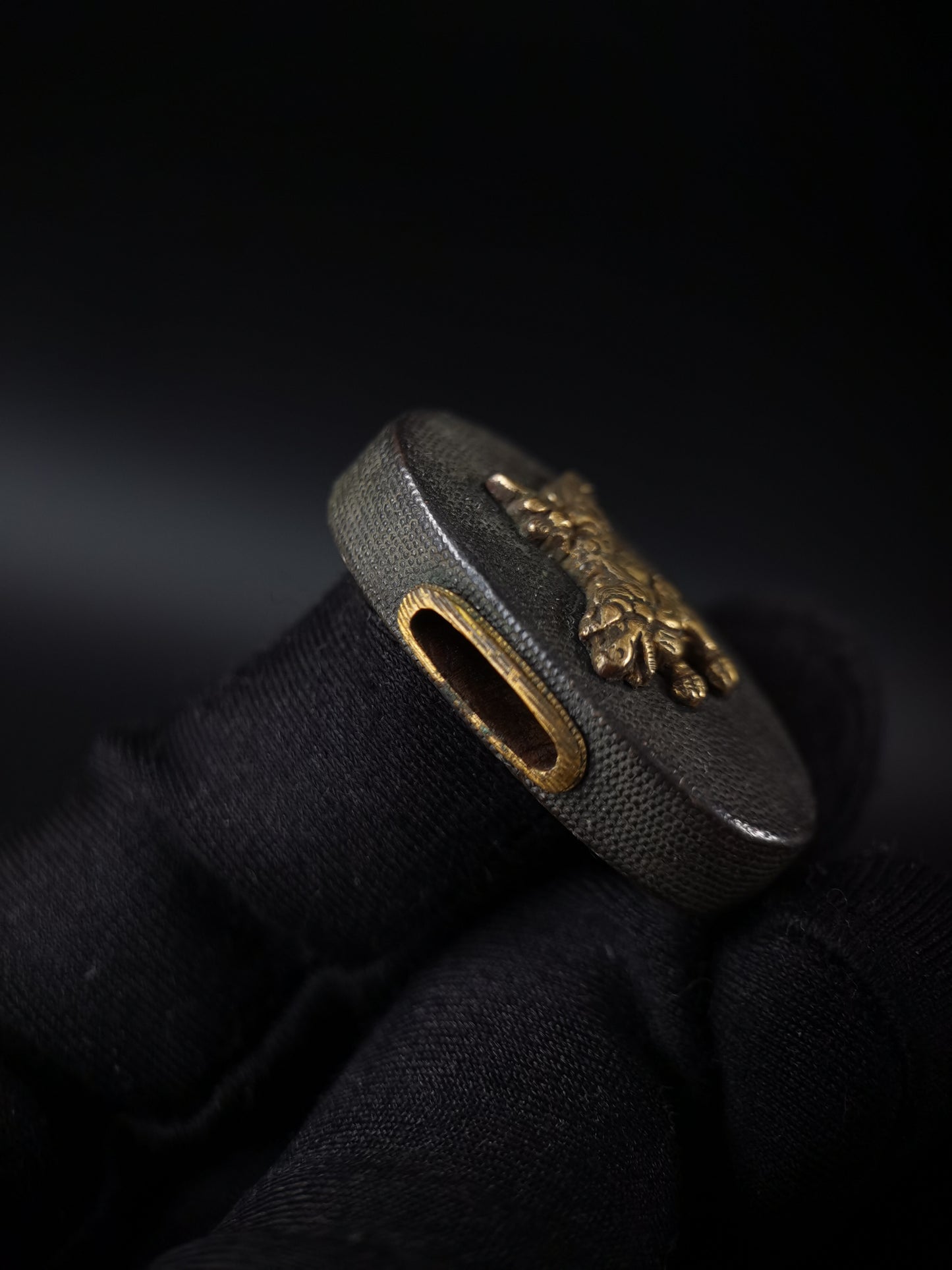 Japanese Lion Dog Fuchi & Kashira for Wakziashi Edo Period Antique B165