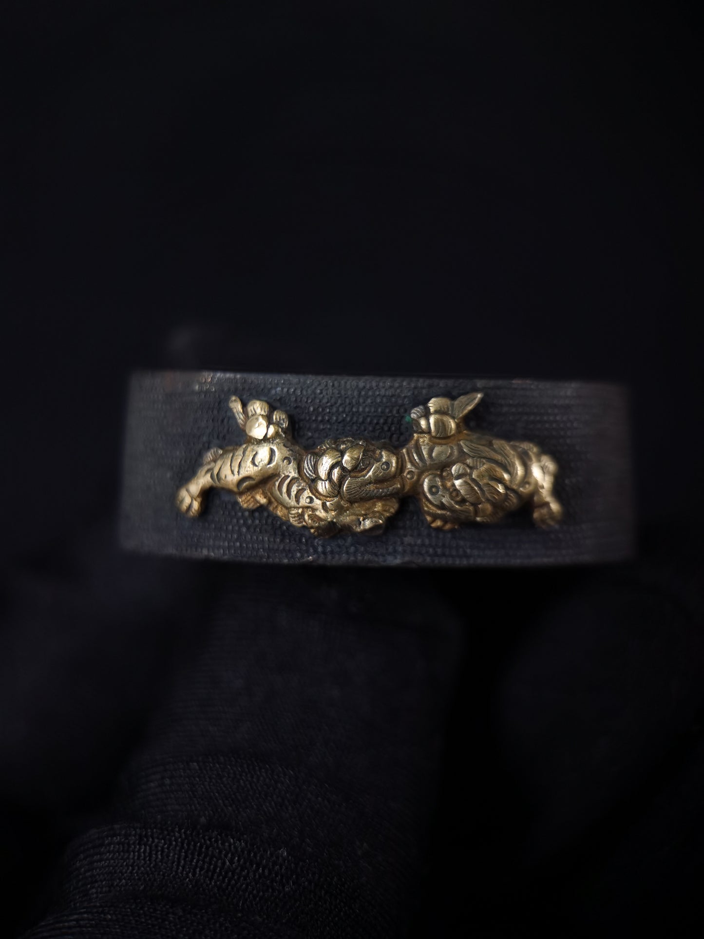Japanese Lion Dog Fuchi & Kashira for Wakziashi Edo Period Antique B165