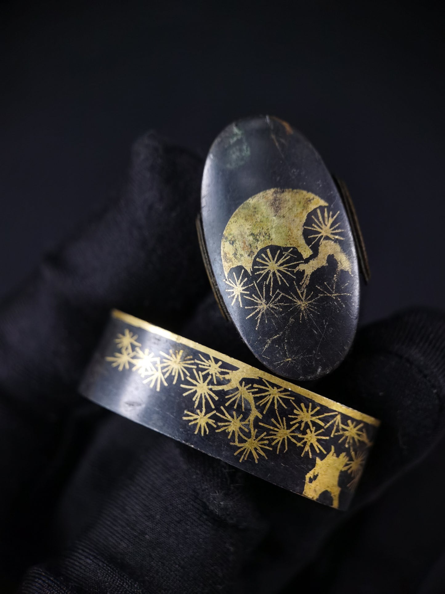 Japanese Pine and Moon Fuchi & Kashira for Katana Edo Period Antique B168