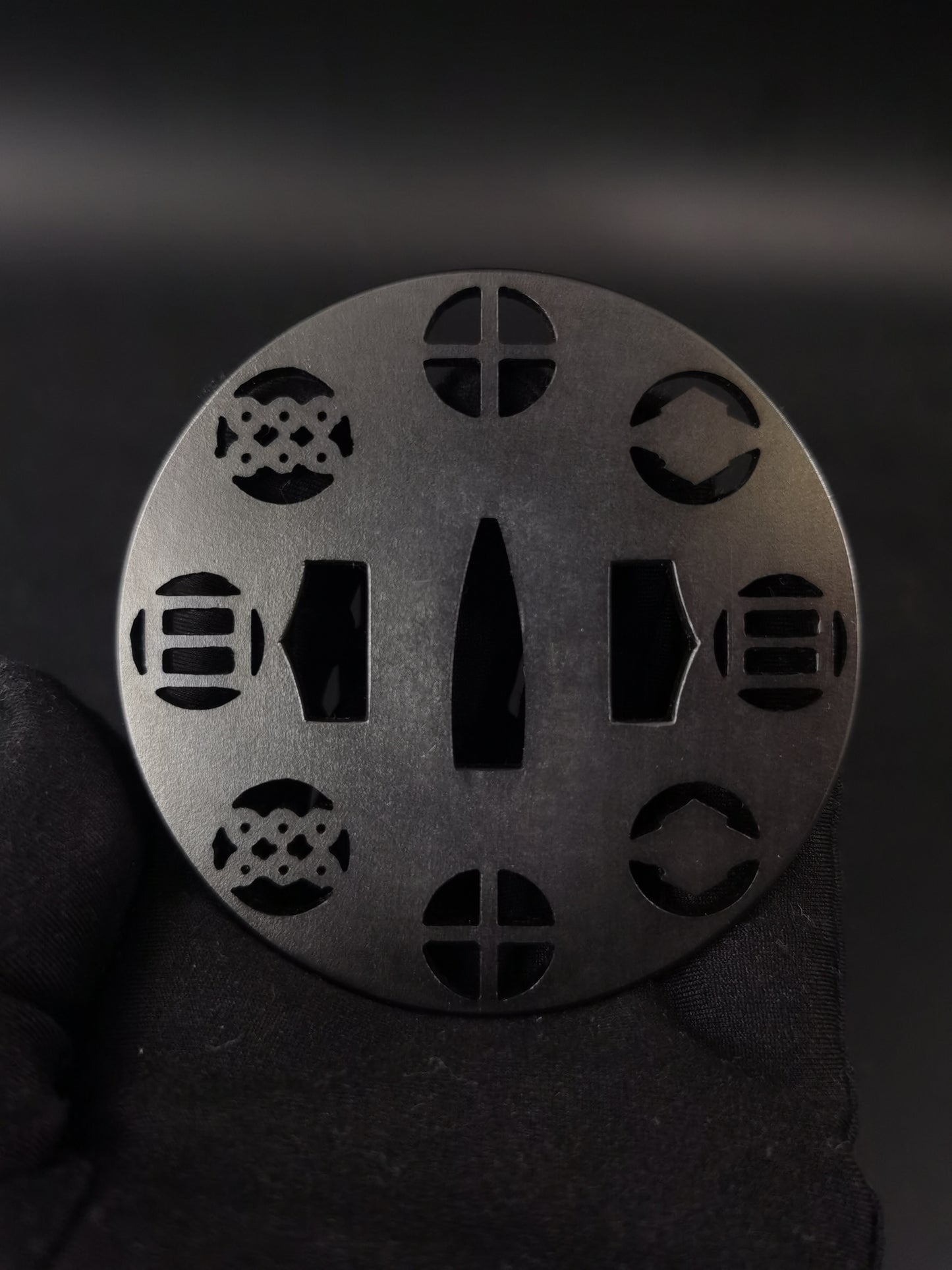 Japanese Eight Family Crests Sukashi Tsuba for Katana Wakziashi, X025