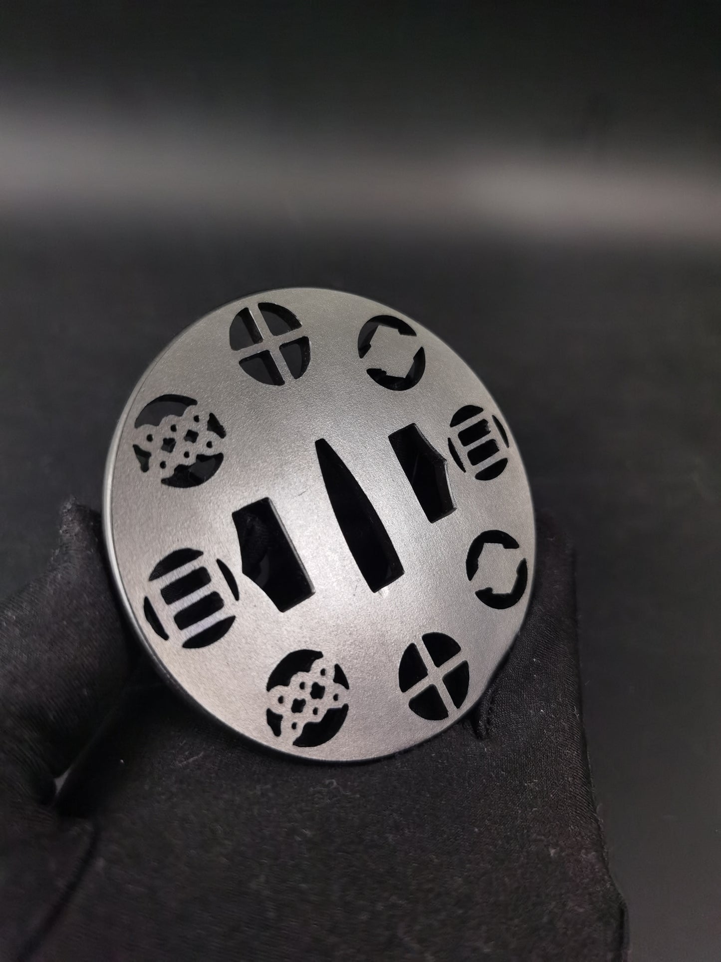 Japanese Eight Family Crests Sukashi Tsuba for Katana Wakziashi, X025