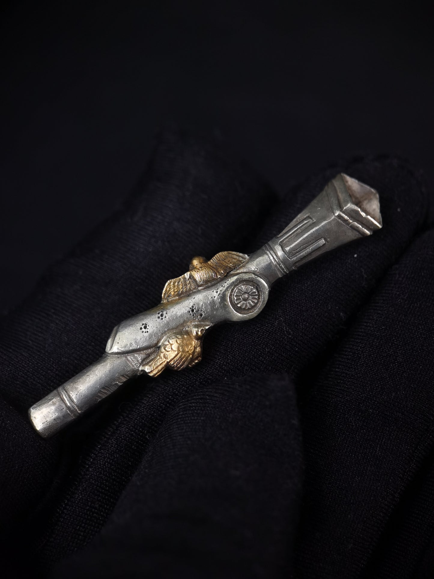 Japanese Type Resting Birds & Ancient Cannon Barrel Menuki for Katana Wakziashi Y054