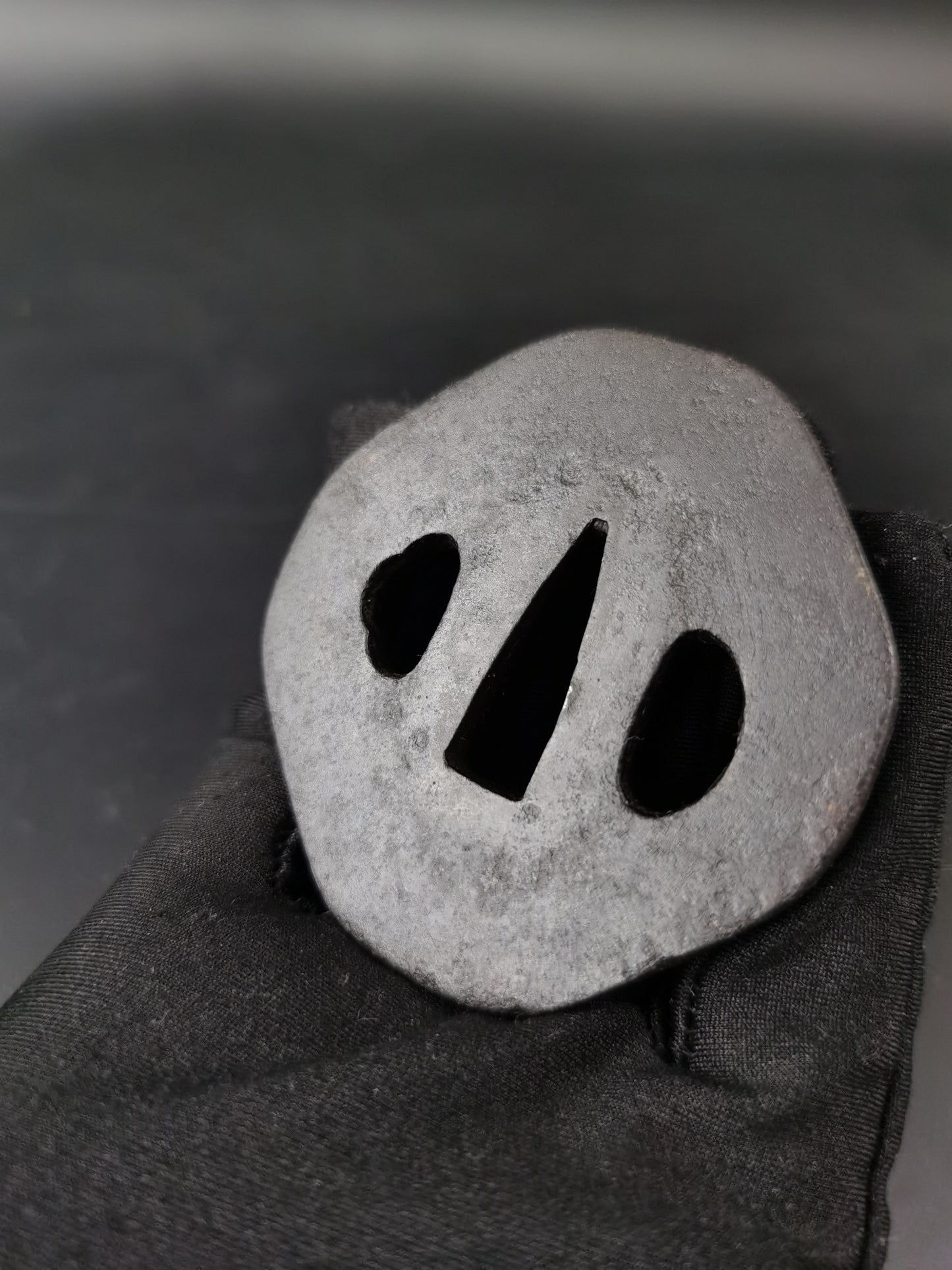 Japanese Type plain iron Tsuba for Wakziashi Edo Period Antique A287