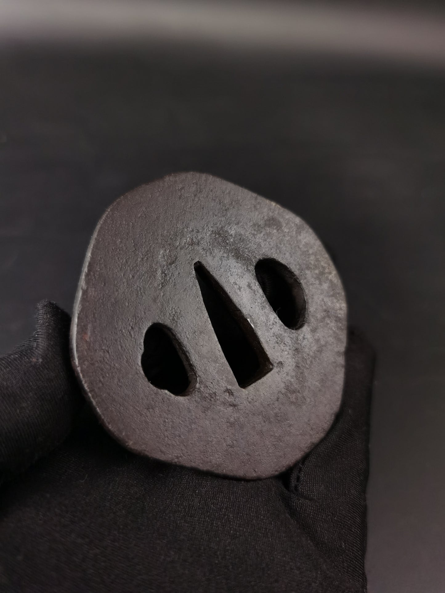 Japanese Type plain iron Tsuba for Wakziashi Edo Period Antique A287