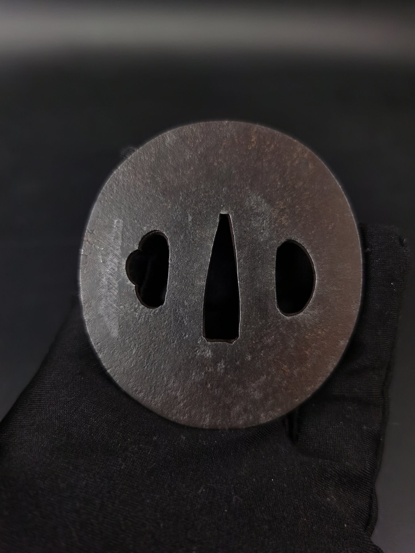 Japanese Type ovalifolium  Pattern Tsuba for Wakziashi and Tanto Edo Period Antique A292