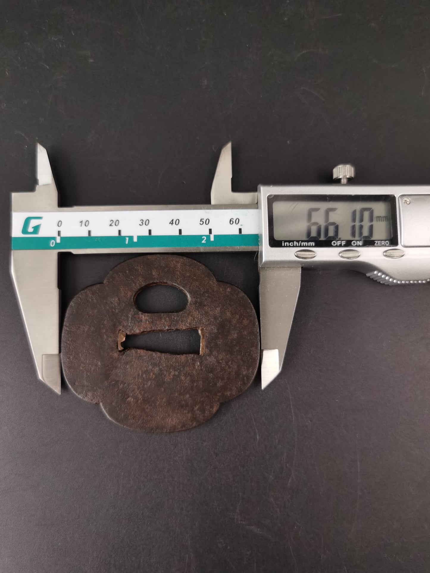 Japanese Two iron Tsuba Special offer for Wakziashi Edo Period Antique A295