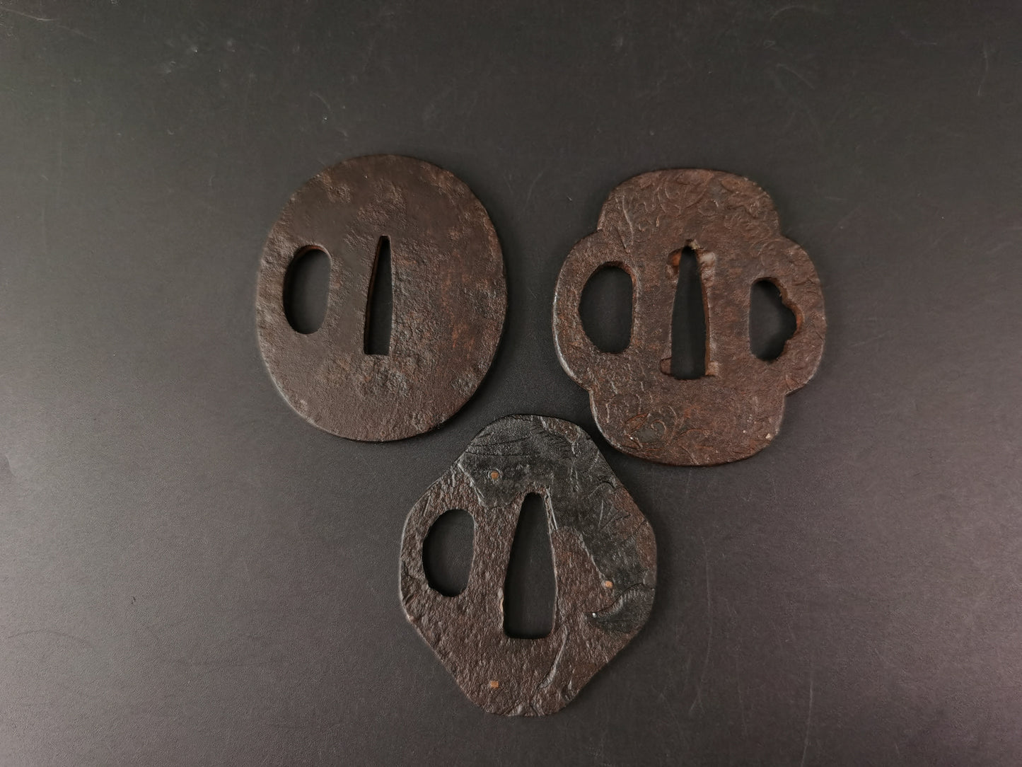 Japanese Three iron Special offer Tsuba for Wakziashi and Tanto Edo Period Antique A297