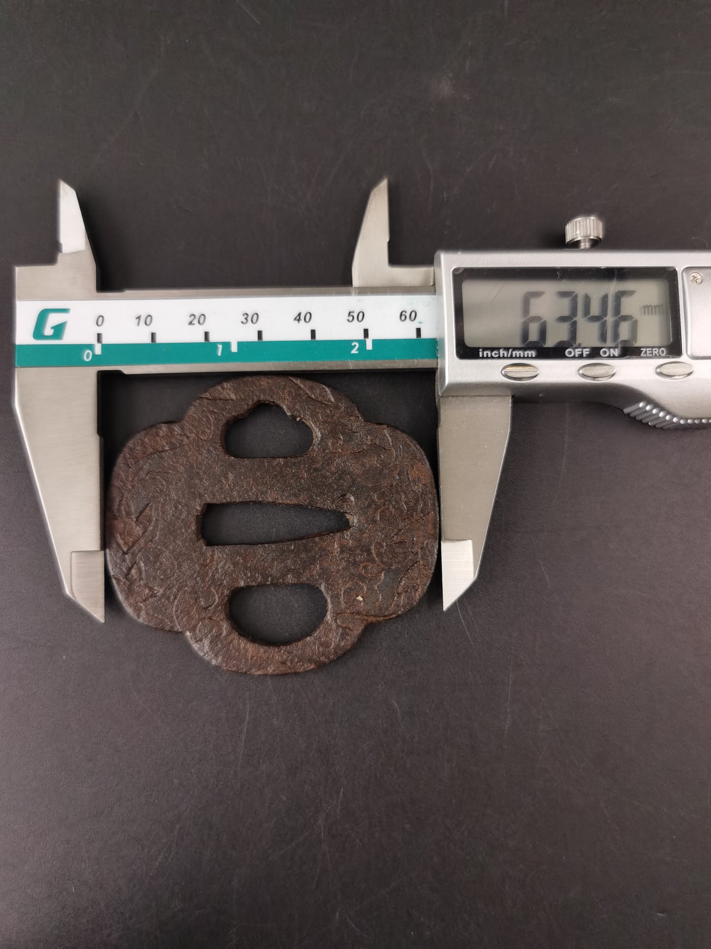 Japanese Three iron Special offer Tsuba for Wakziashi and Tanto Edo Period Antique A297