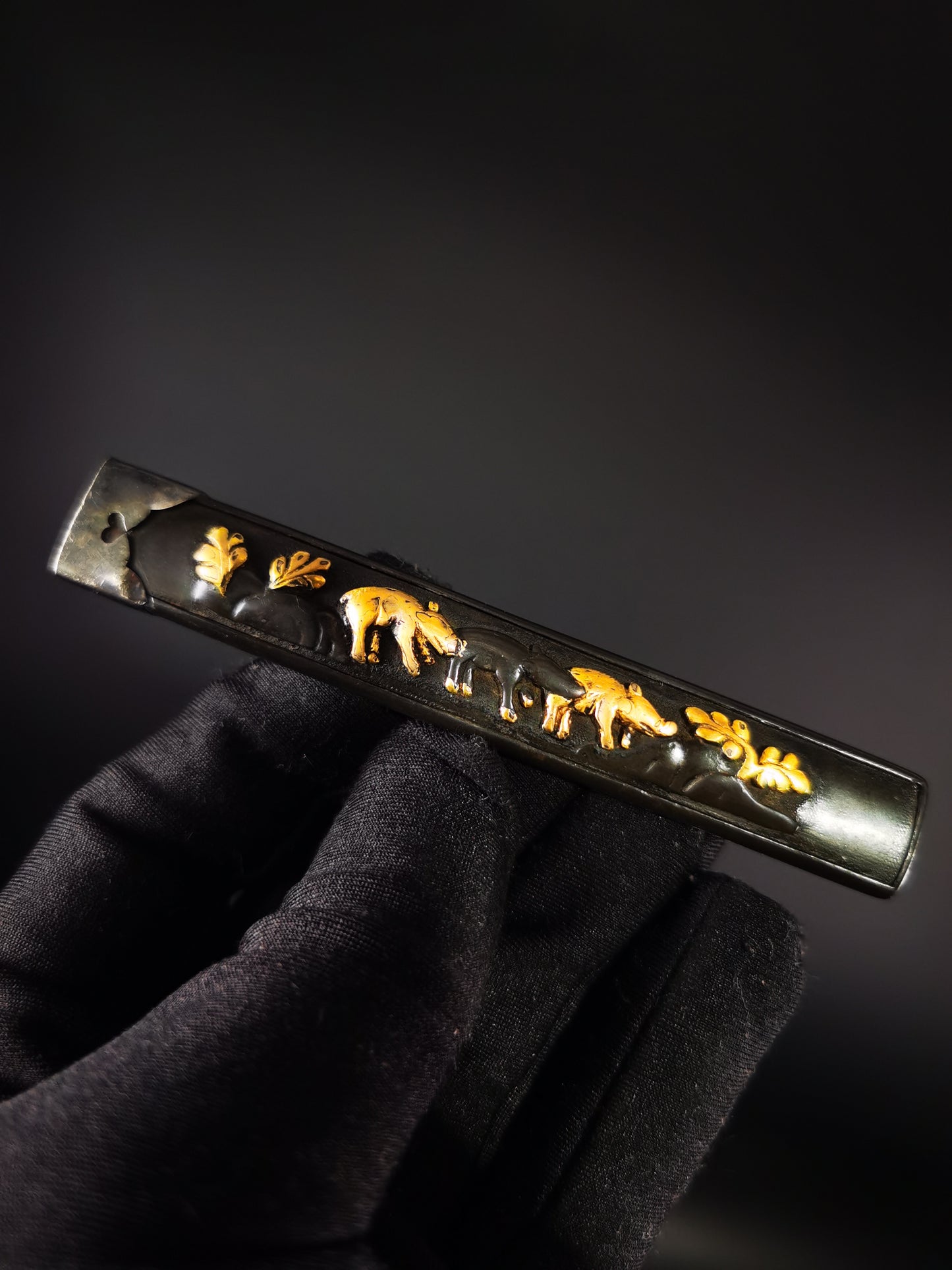 Japanese Three Bears Pattern Kogai for wakziashi and tanto Edo period antique D135