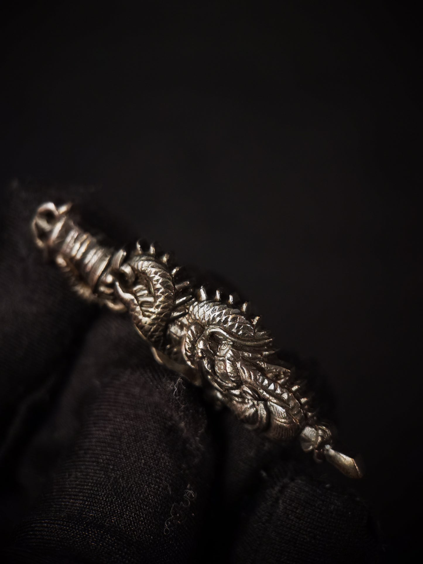 Japanese Type Black Kurikara Dragon Menuki for Katana and wakziashi Y009