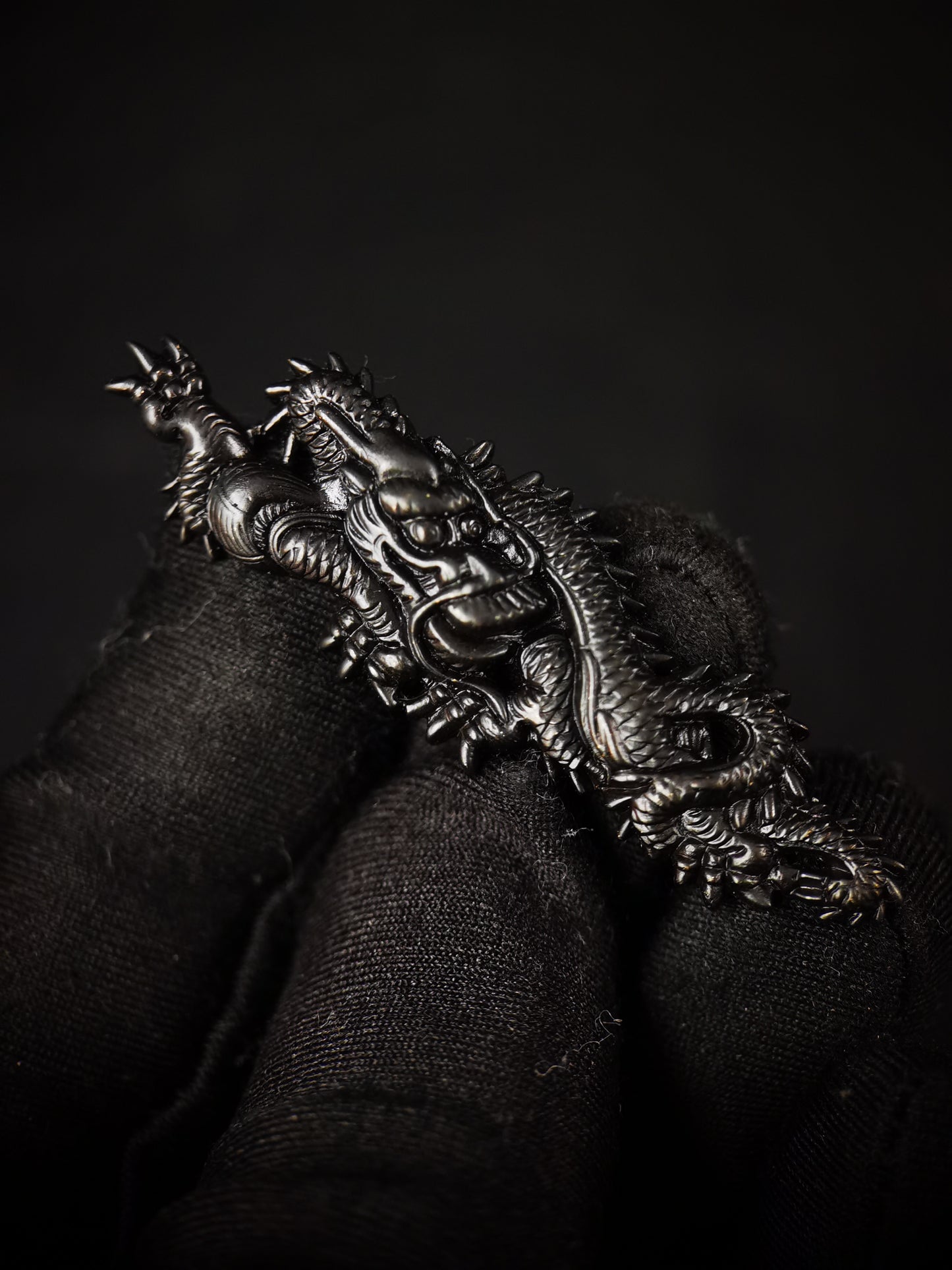 Japanese Type Big black Dragon Menuki for Katana and wakziashi Y011