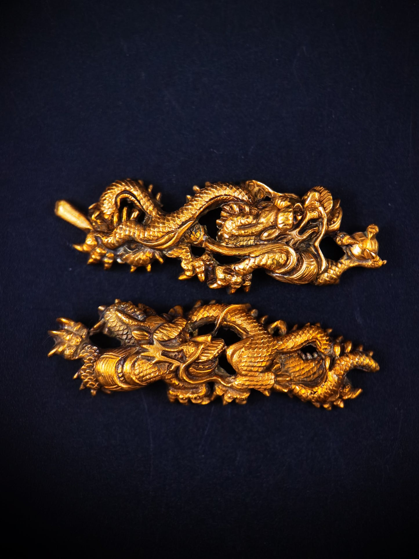 Japanese Type Menuki for wakziashi Big golden dragon Y004