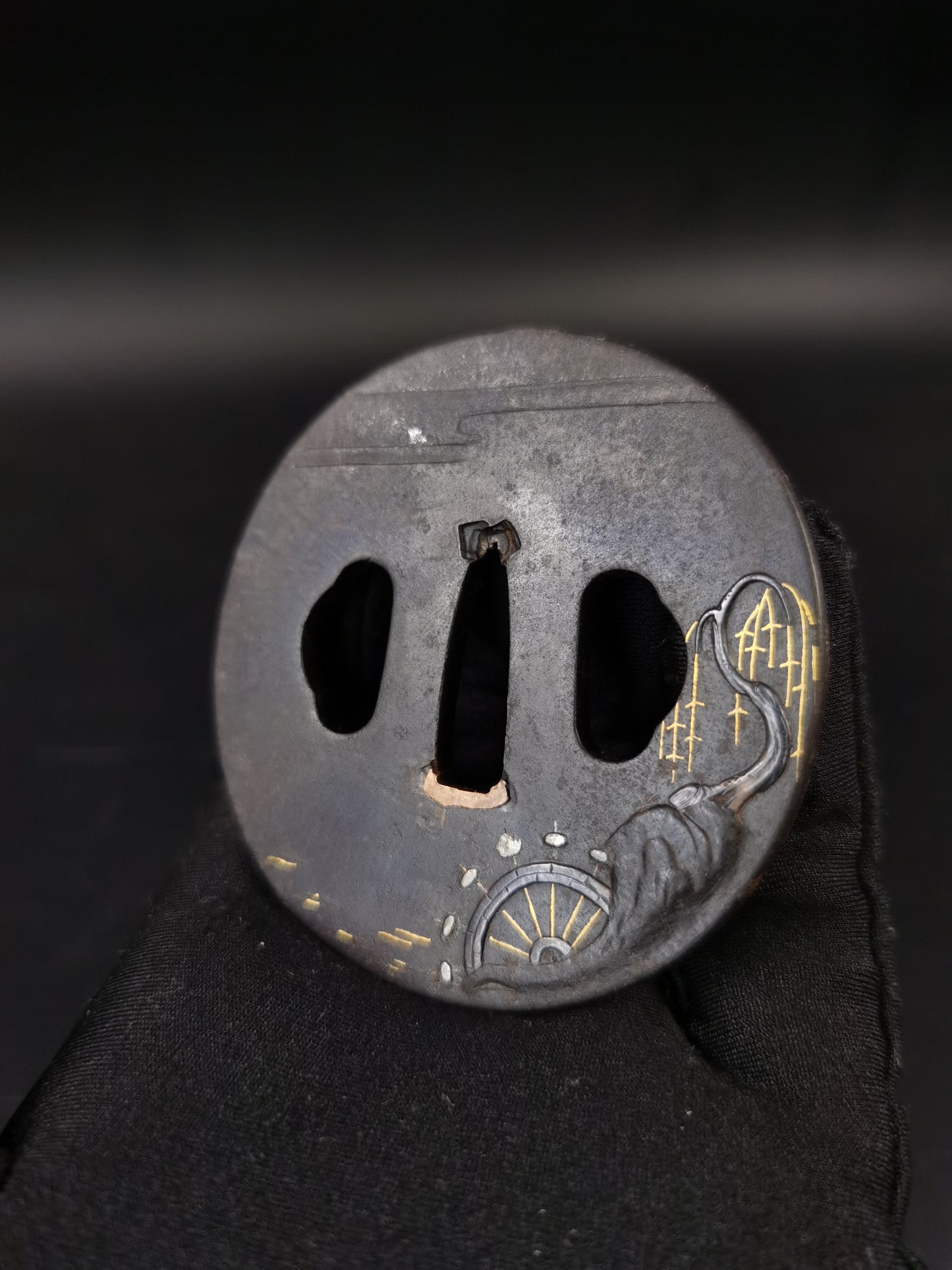 Japanese Yangliu Bank and Waterwheel Pattern Tsuba for Wakzaishi Edo Period Antique A301