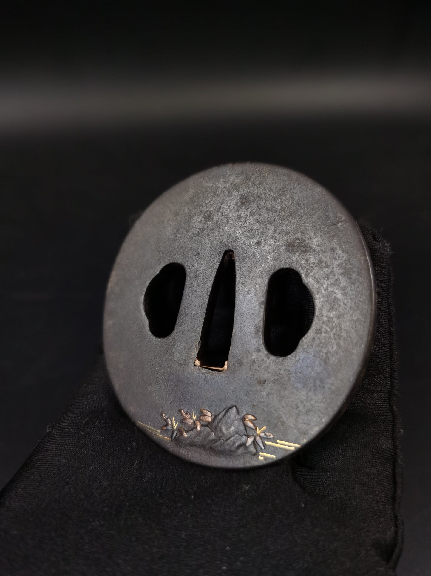 Japanese Yangliu Bank and Waterwheel Pattern Tsuba for Wakzaishi Edo Period Antique A301