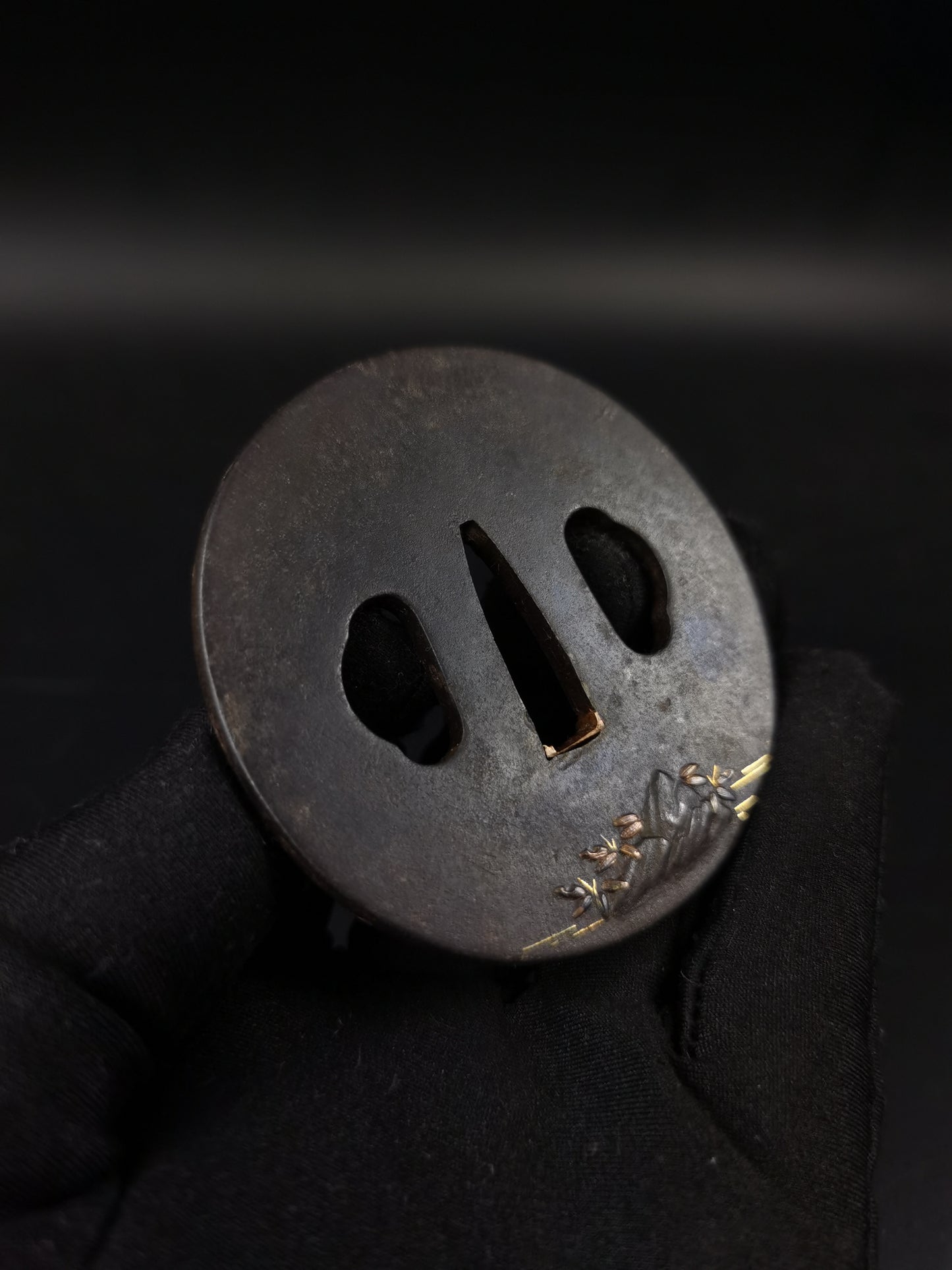 Japanese Yangliu Bank and Waterwheel Pattern Tsuba for Wakzaishi Edo Period Antique A301