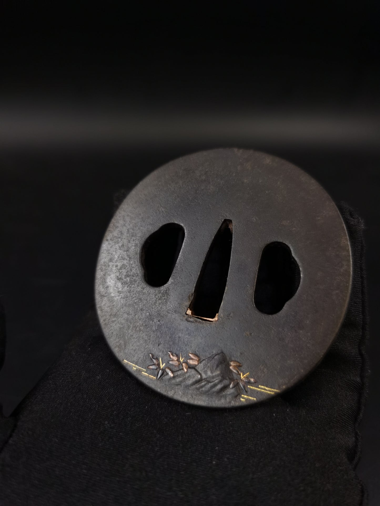 Japanese Yangliu Bank and Waterwheel Pattern Tsuba for Wakzaishi Edo Period Antique A301